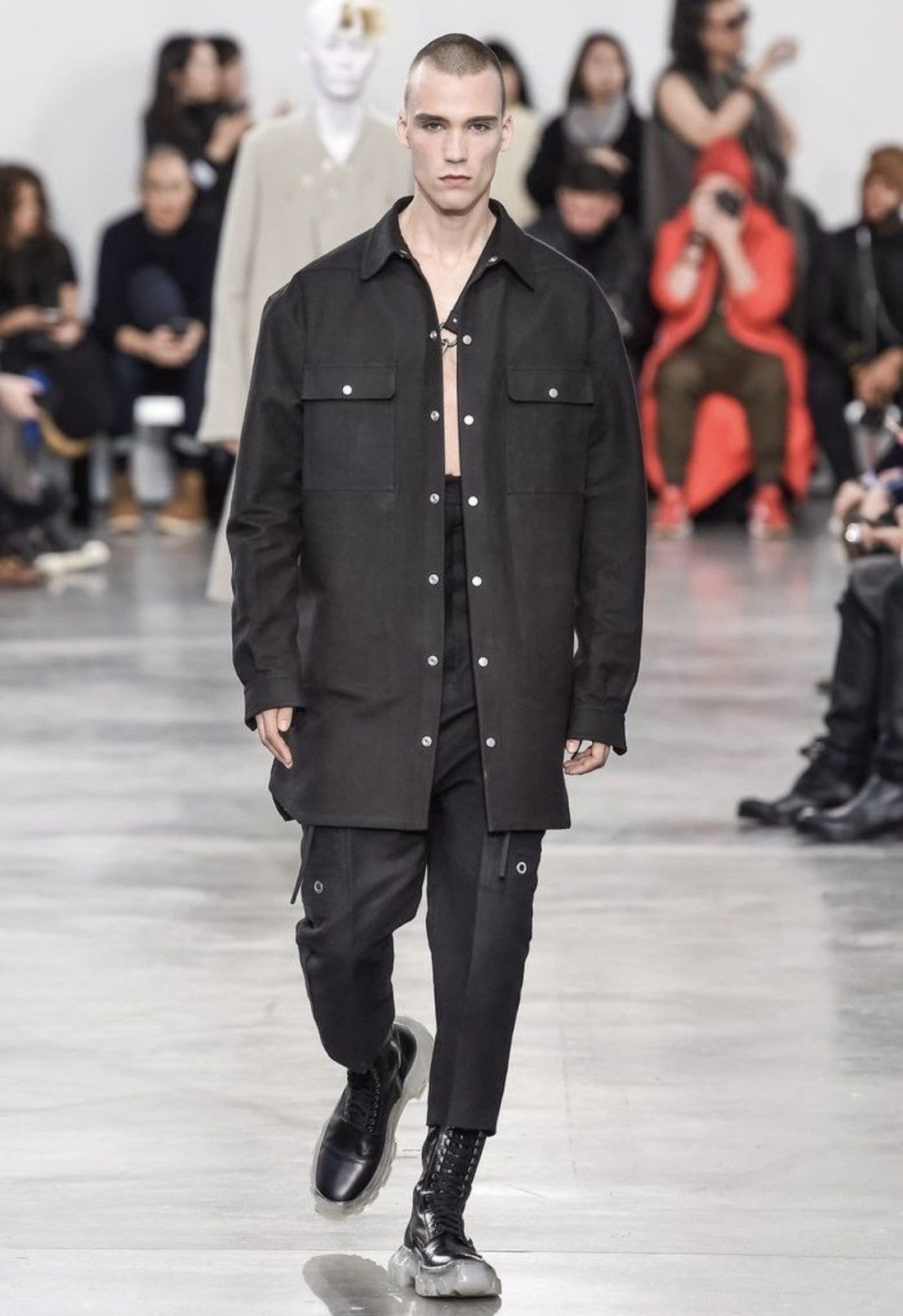 Rick Owens FW2018 "Sisyphus" Cotton Moleskin Cargo Cropped Pants Size US 30 / EU 46 - 2 Thumbnail