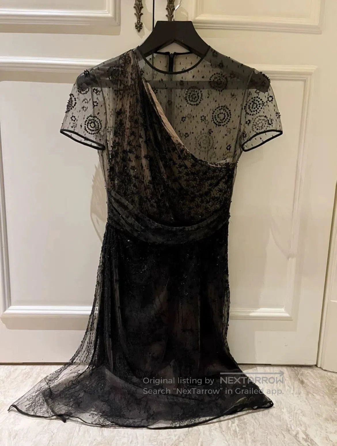 Valentino Valentino Runway Beaded Lace Dress. Size US 38 / EU 54 - 1 Thumbnail