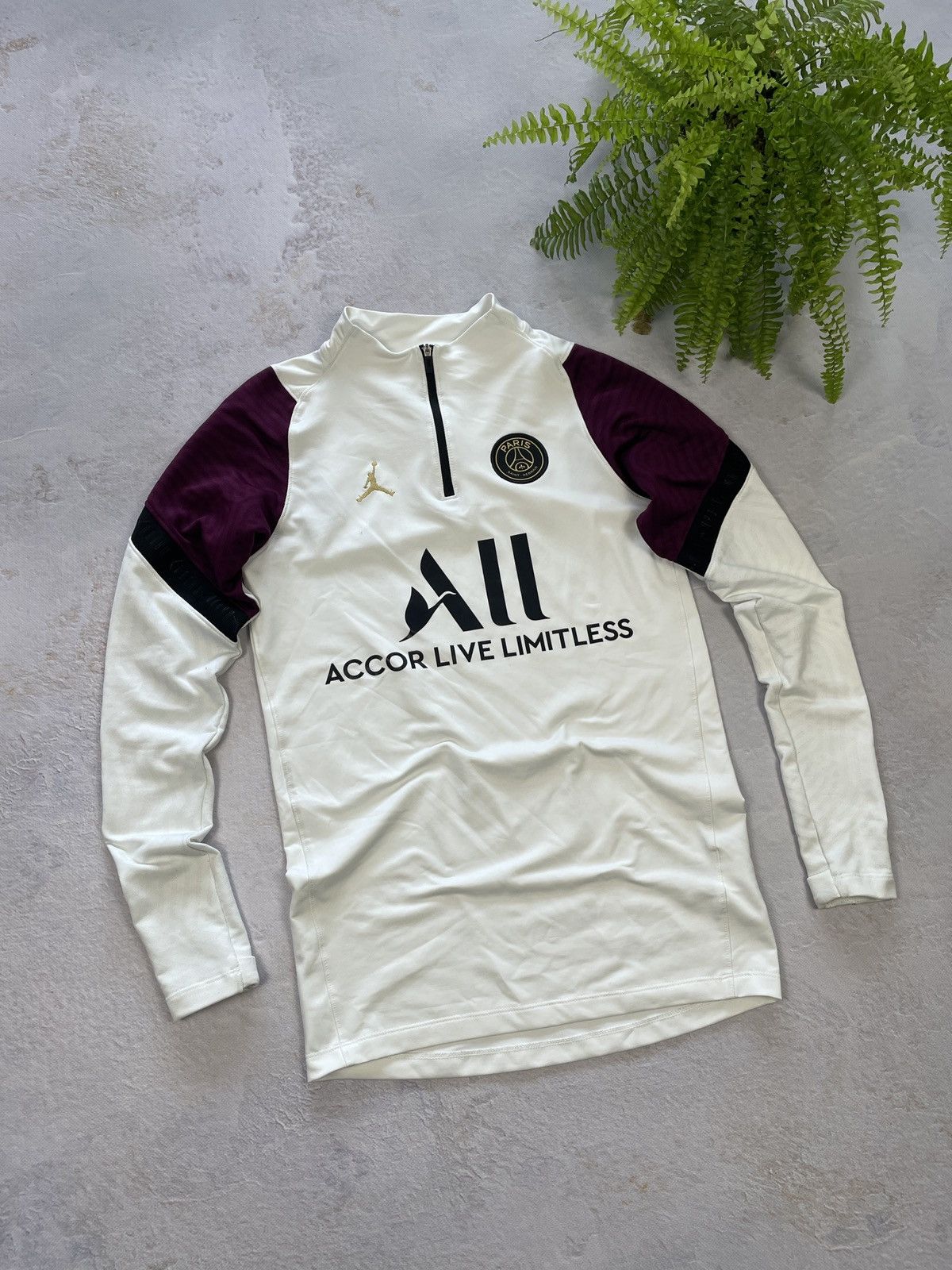 Jordan Brand Jersey Nike Air Jordan Paris Saint Germain Longsleeve Size US S / EU 44-46 / 1 - 1 Thumbnail