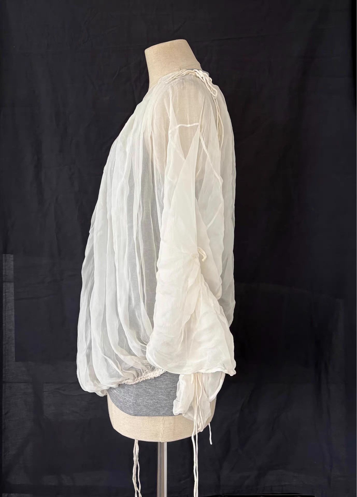 Dolce & Gabbana Dolce & Gabbana 03SS Asymmetrical Drawstring Blouse。Ｑ21 Size M / US 6-8 / IT 42-44 - 2 Thumbnail