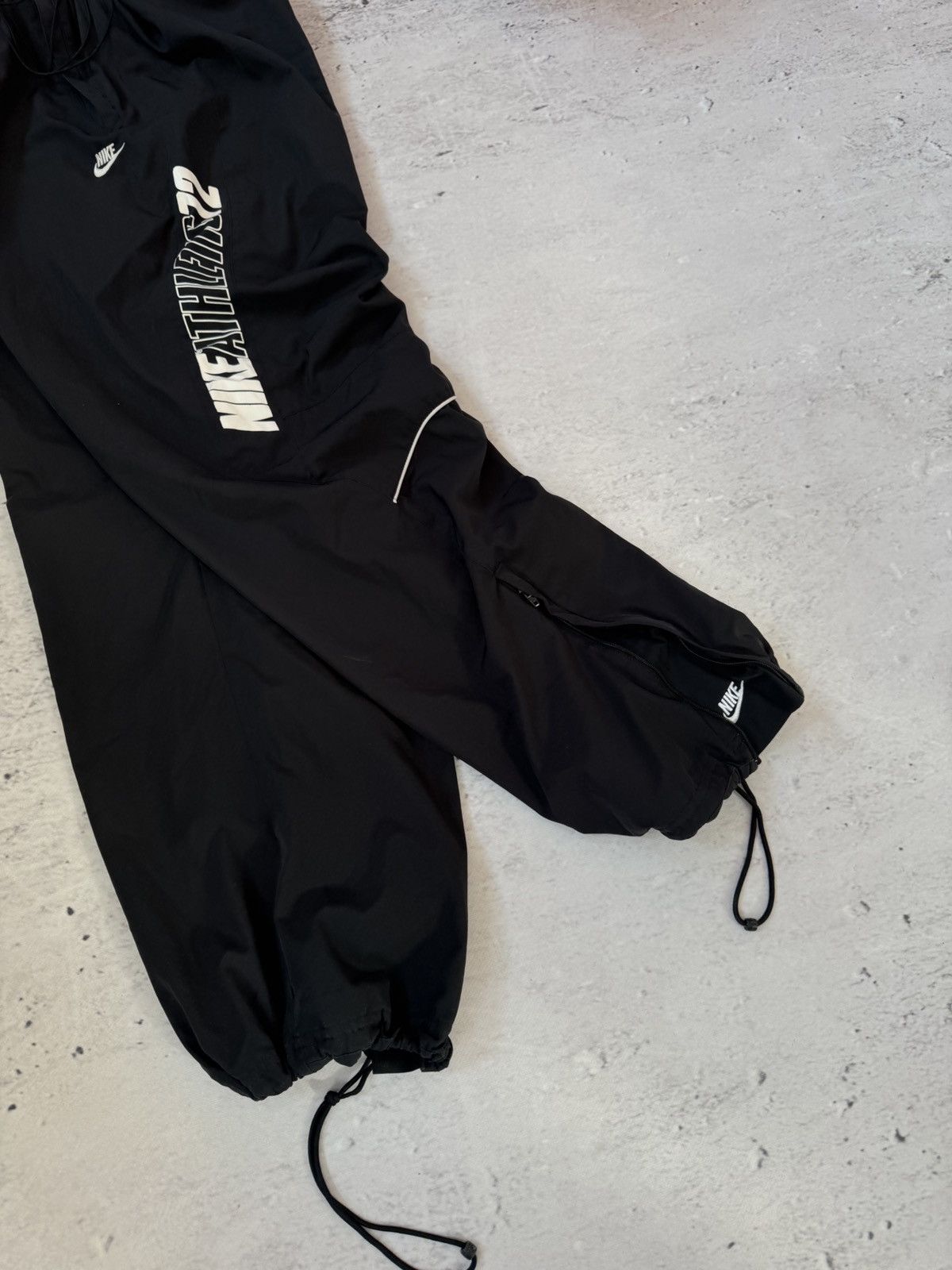 Nike × Vintage NIKE NYLON VINTAGE Y2K OVERSIZE BAGGY FIT PANTS SWEATPANTS Size US 34 / EU 50 - 2 Thumbnail