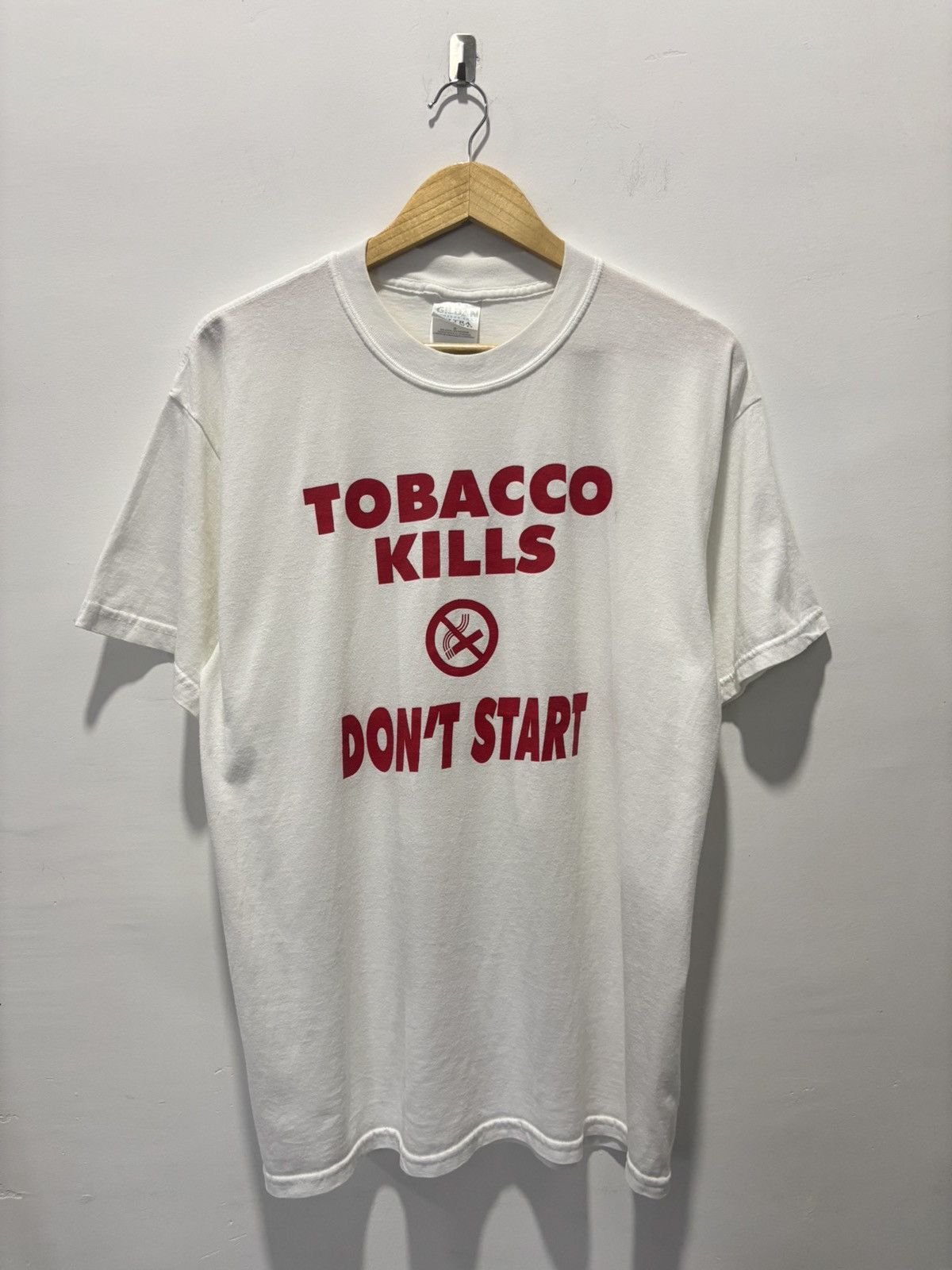 Vintage Vintage Tobacco Kills Dont Start Tshirt Size US L / EU 52-54 / 3 - 1 Thumbnail