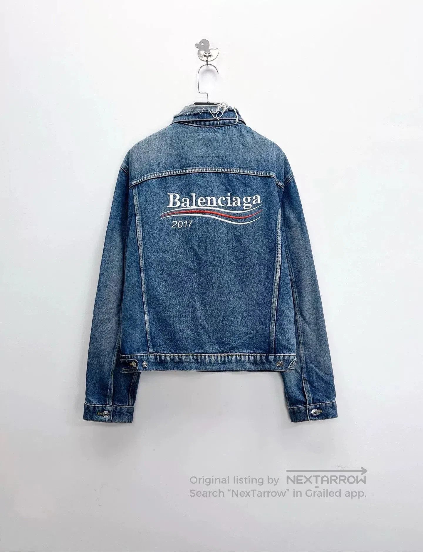 Balenciaga balenciaga distressed denim jacket with logo. Size US L / EU 52-54 / 3 - 2 Thumbnail