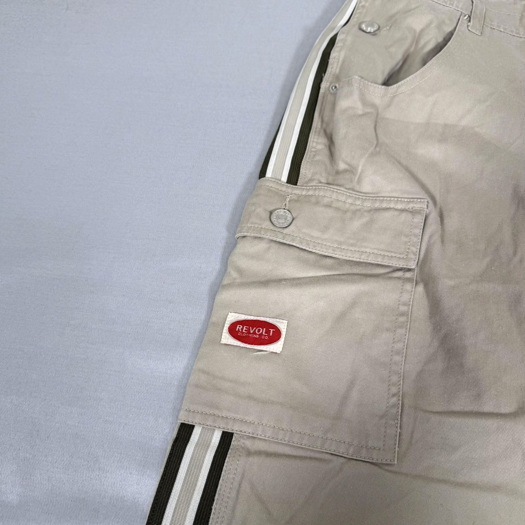Vintage VINTAGE Revolt Overalls Womens L Khaki Twill Cargo Striped 90s Y2K Pants Jeans Shirt? Size 36" / US 14 / IT 50 - 4 Thumbnail