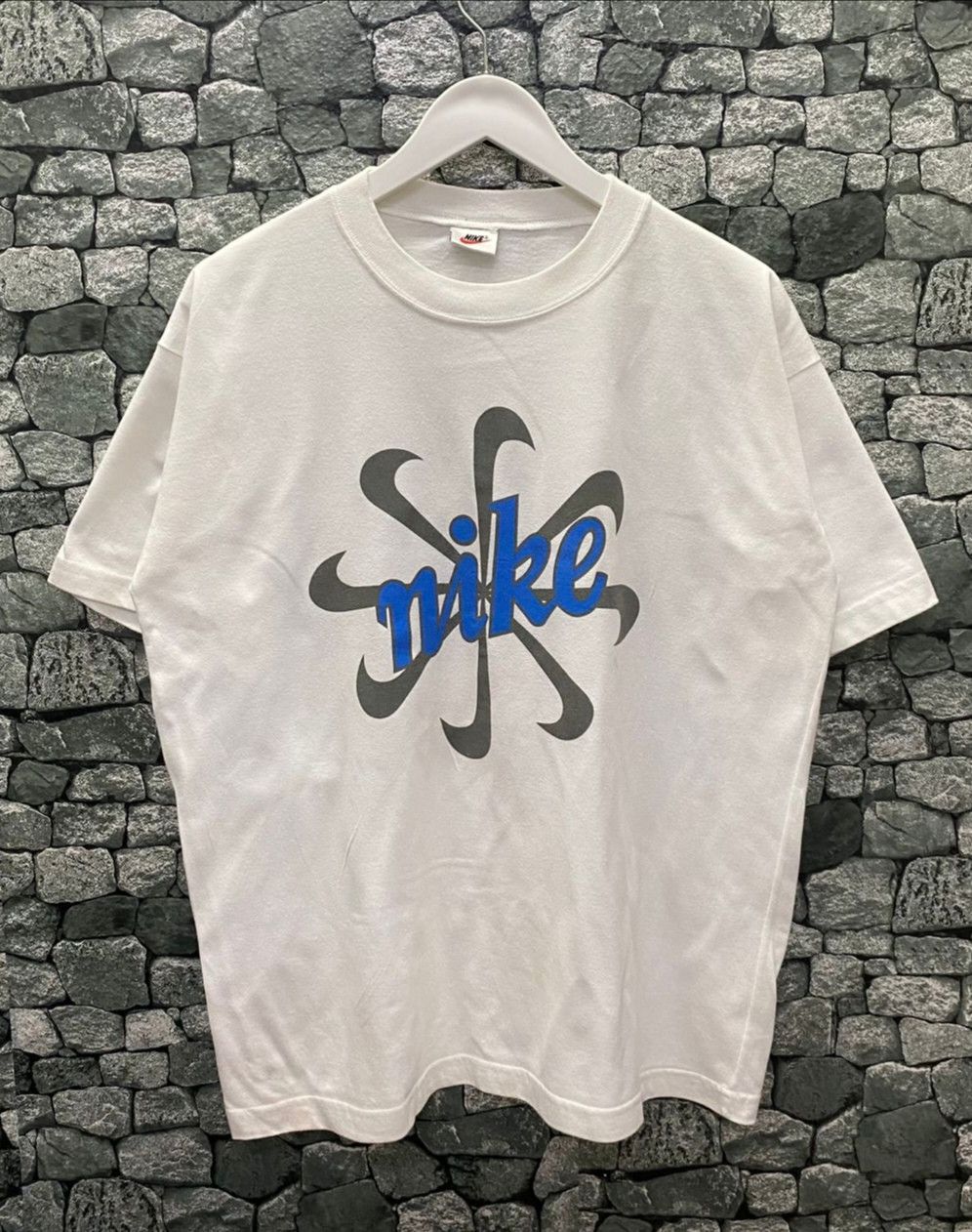 Nike 💥Best Offer💥Vintage 90s Nike Tshirt Size US L / EU 52-54 / 3 - 1 Thumbnail