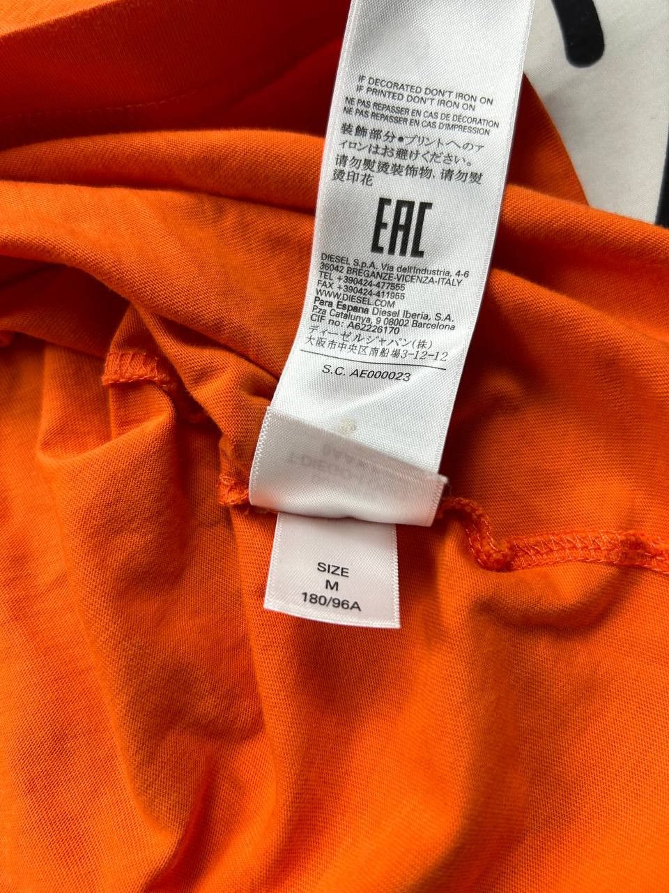 Diesel Diesel print logo tshirt in orange Size M Size US M / EU 48-50 / 2 - 6 Thumbnail