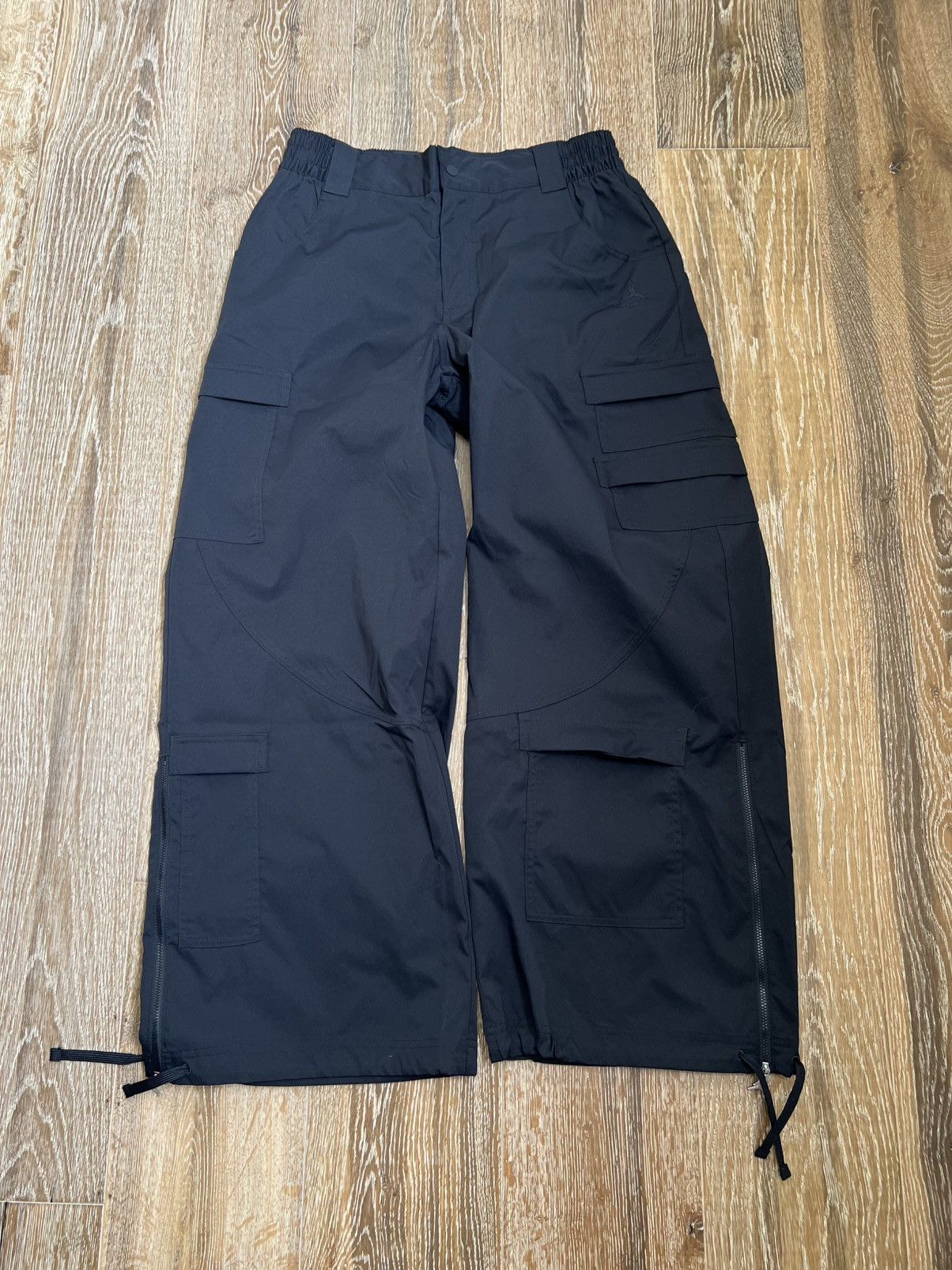 Jordan Brand Jordan brand cargo track wide leg pants Size US 32 / EU 48 - 1 Thumbnail