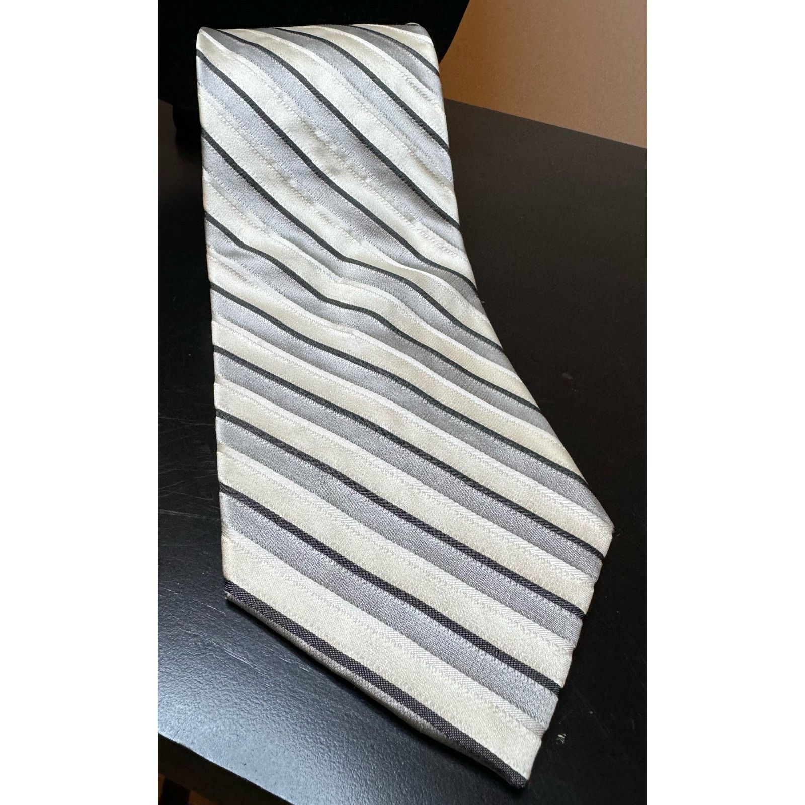 Other Louis Dell’Olio White and Gray Striped Silk Tie Size ONE SIZE - 3 Thumbnail