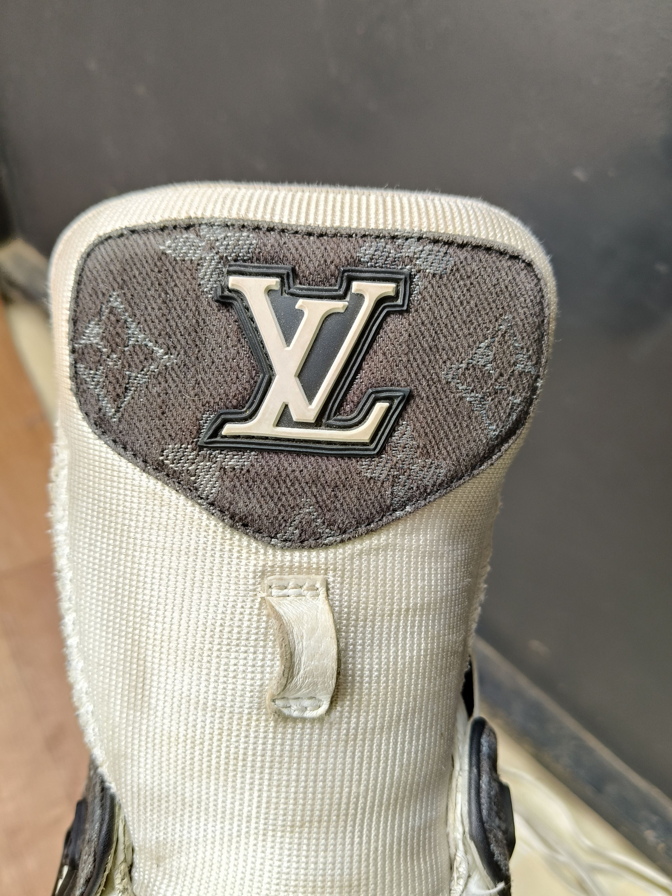 Louis Vuitton Louis Vuitton Trainers Sneakers Trainer Shoes Size 8 / 41 Size US 8 / EU 41 - 13 Thumbnail