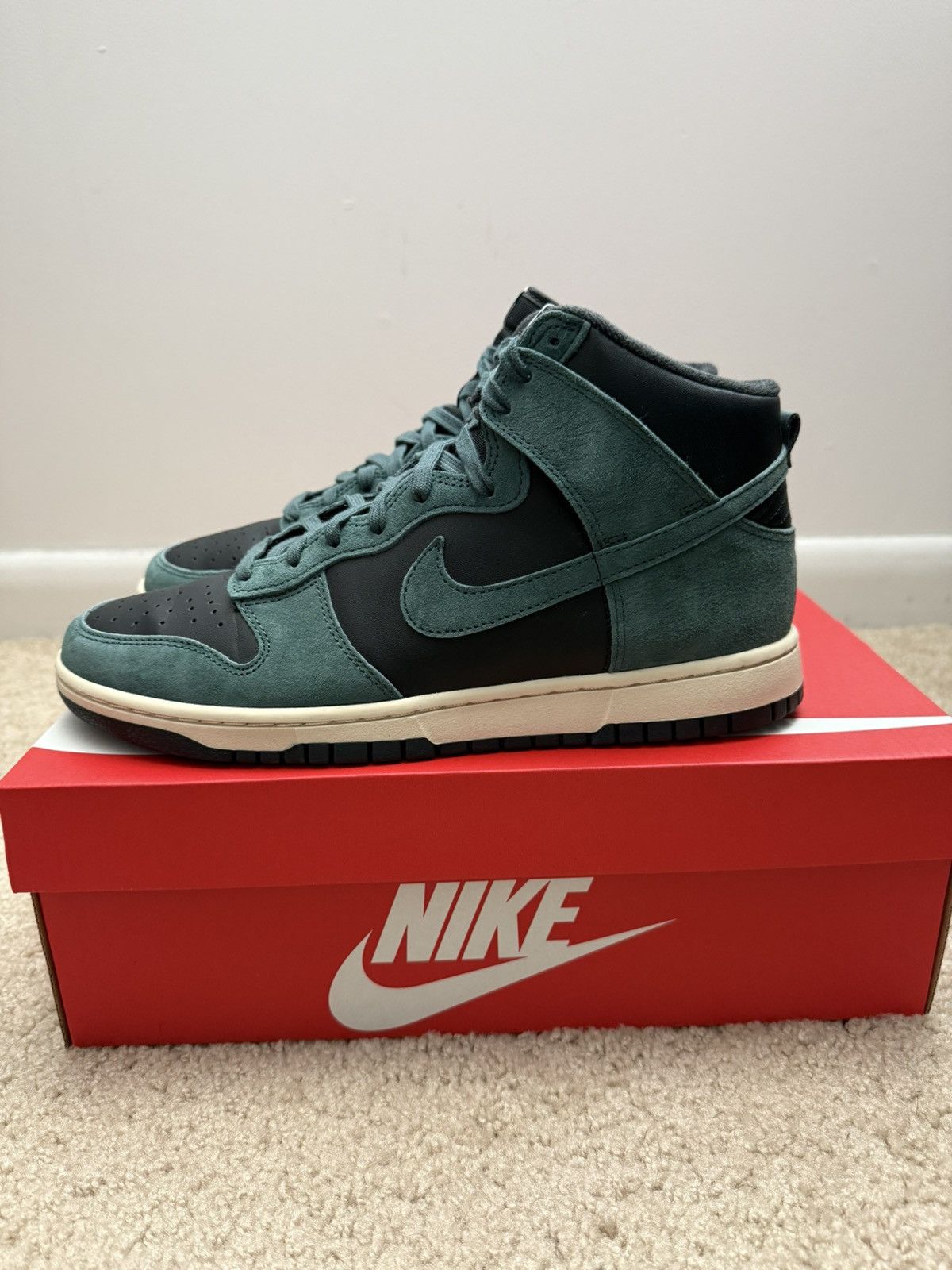 Nike Nike - Dunk Hi Retro Premium Size US 10.5 / EU 43-44 - 3 Thumbnail