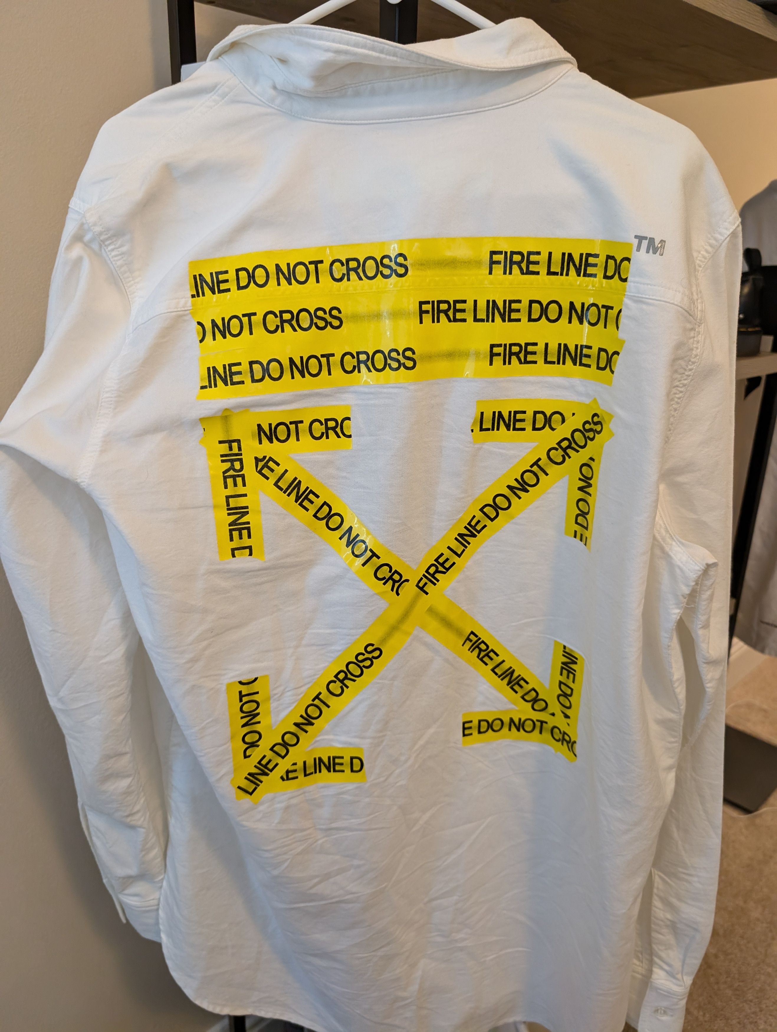 Off-White × Virgil Abloh OFF-WHITE C/O VIRGIL ABLOH RARE FIRE HAZARD TAPE SIZE LARGE Size US L / EU 52-54 / 3 - 1 Thumbnail
