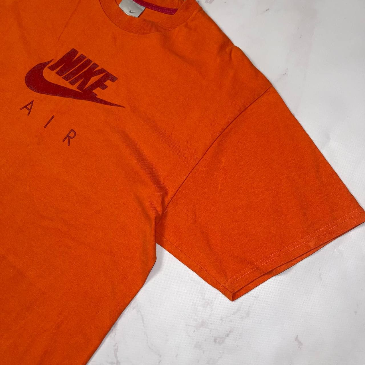 Nike Nike × Vintage Vintage Nike Big Logo T-Shirt L Size Size US L / EU 52-54 / 3 - 6 Thumbnail