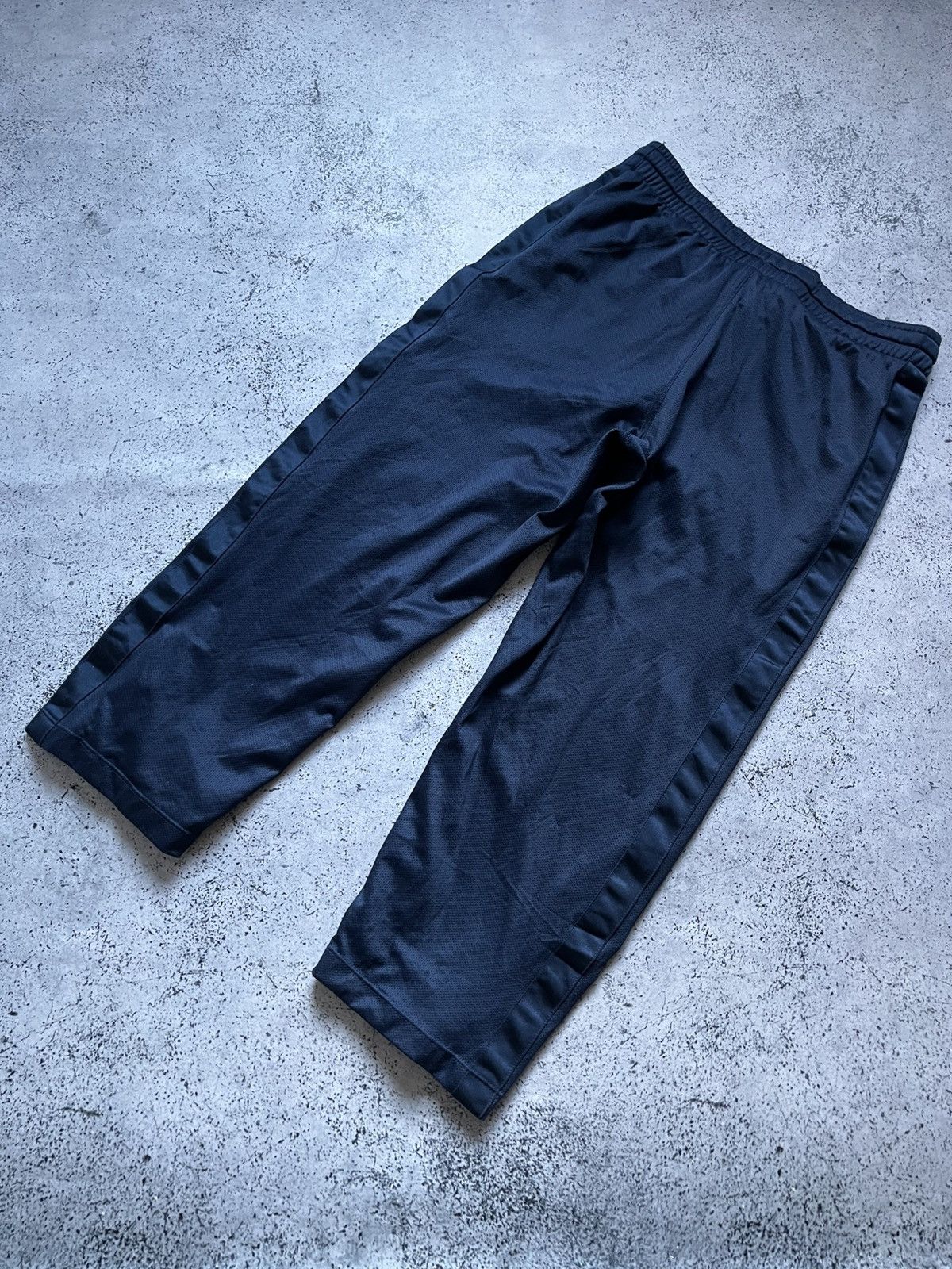Nike × Vintage Vintage Nike Oversized Basketball Sweatpants Swoosh Y2K USA Size US 34 / EU 50 - 9 Thumbnail