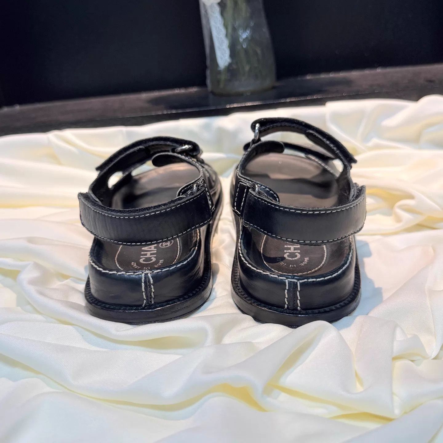 Chanel CHANEL CC Velcro Sandal B&W Stitch 35.5EU 95New Size US 5 / IT 35 - 3 Thumbnail