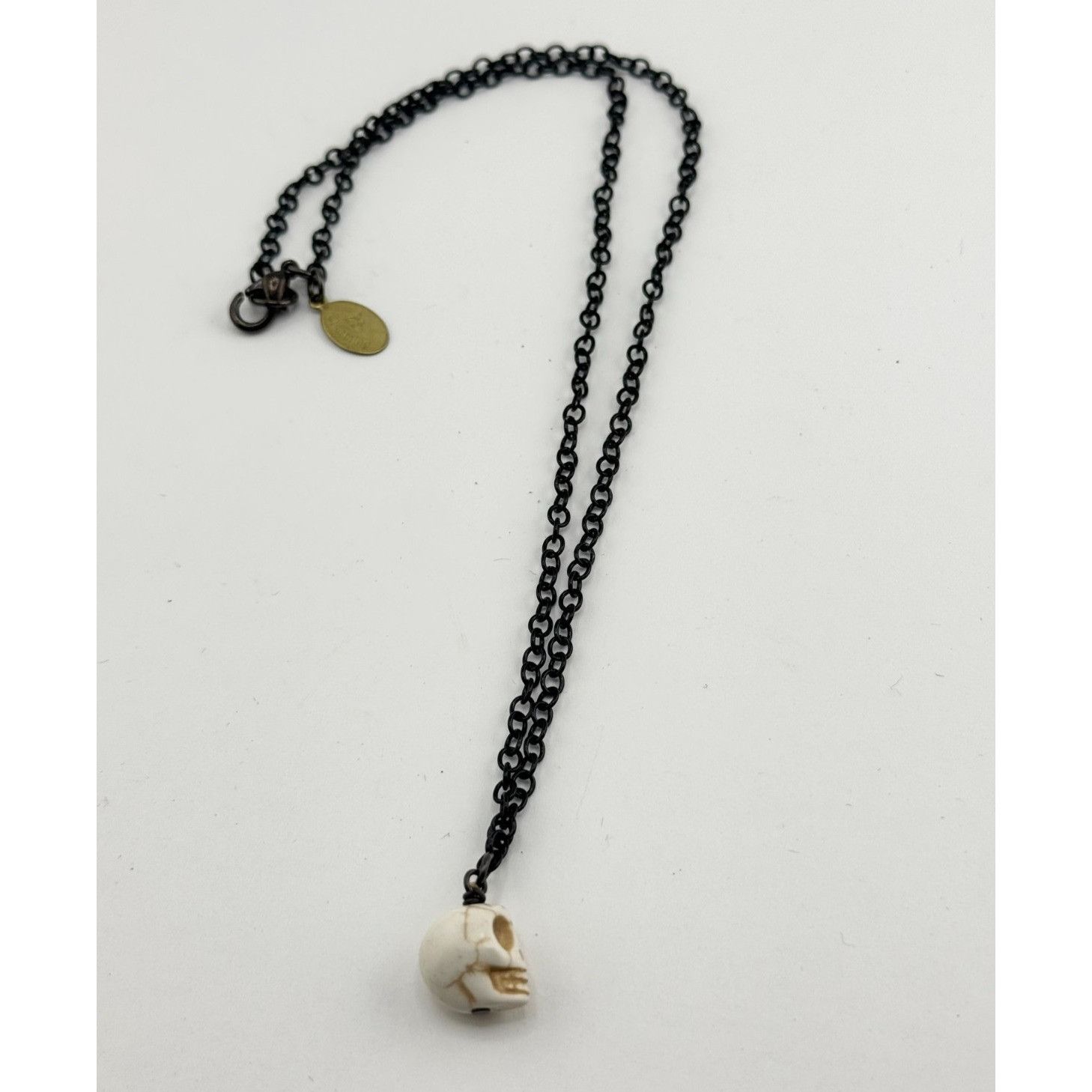 Vintage Vintage white howlite skull Halloween chain necklace Size ONE SIZE - 1 Thumbnail
