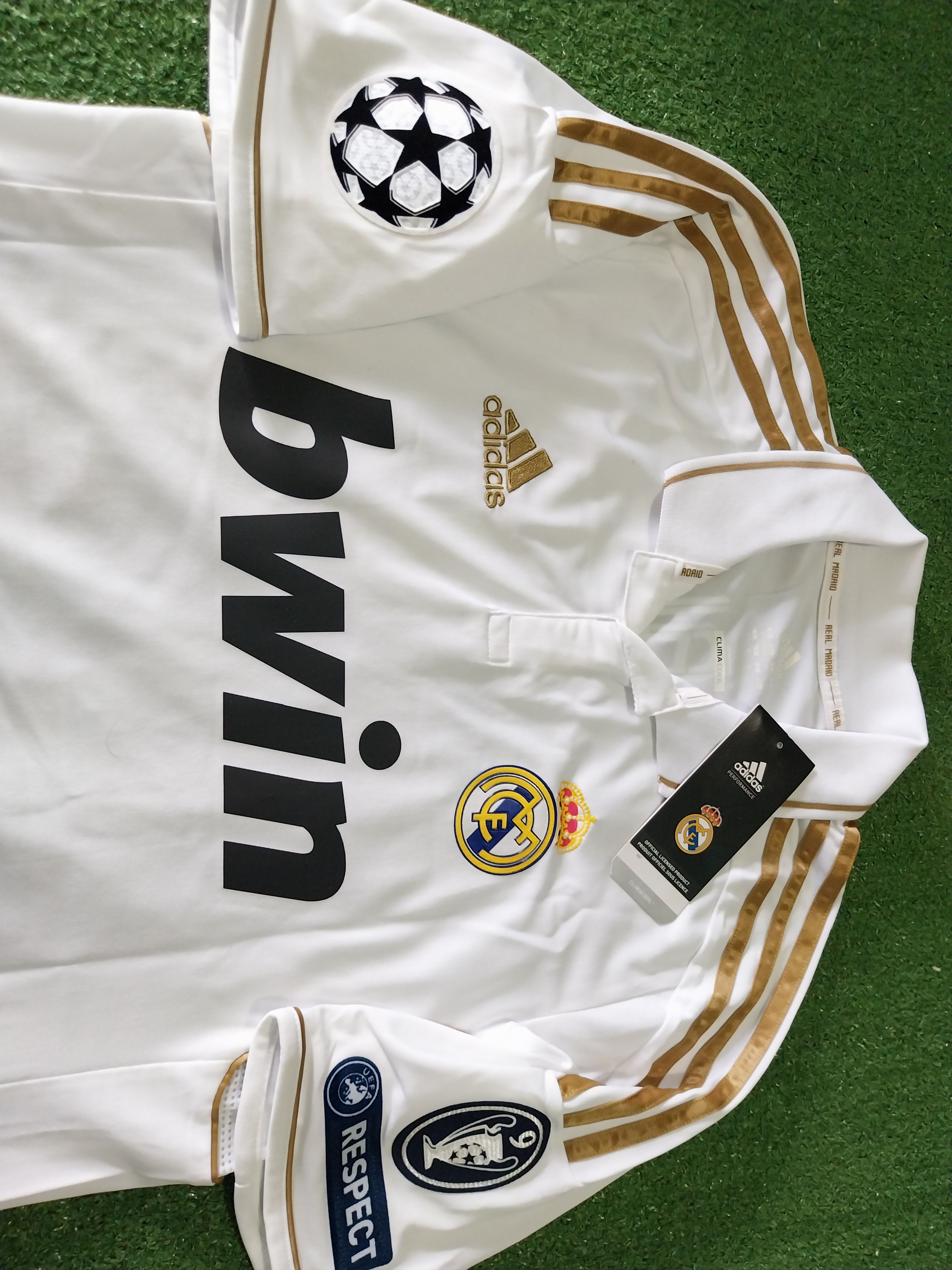 Adidas Real madrid home 2011/2012 cristiano ronaldo jersey football Size US S / EU 44-46 / 1 - 3 Thumbnail