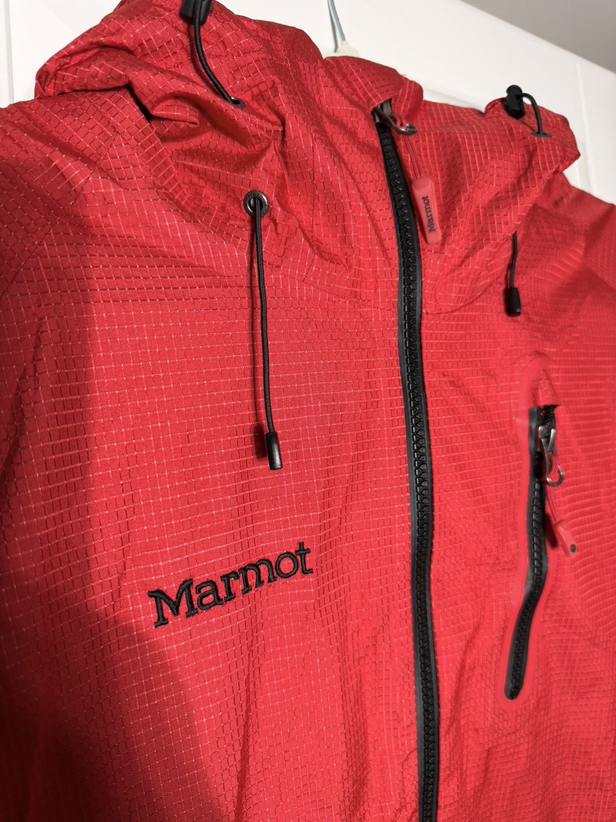 Marmot Marmot Red Rain Light Weight Men’s jacket Size M (fit for S) Size US S / EU 44-46 / 1 - 4 Thumbnail