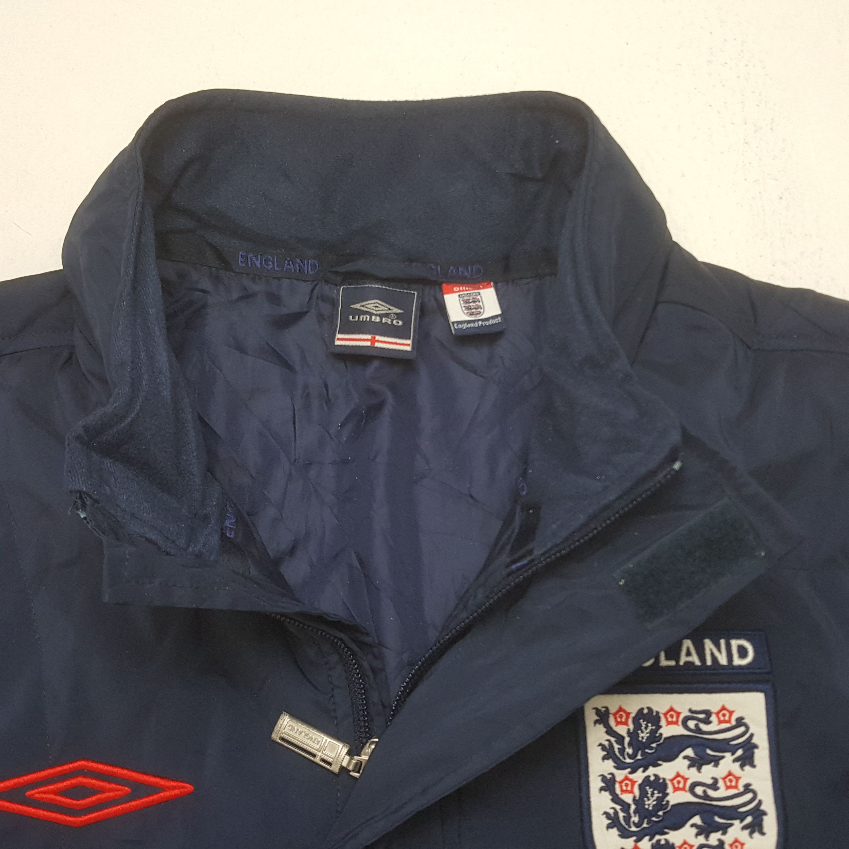 Umbro Vintage Umbro England Soccer Team Windbreaker Jacket C324N6 Size US L / EU 52-54 / 3 - 4 Thumbnail