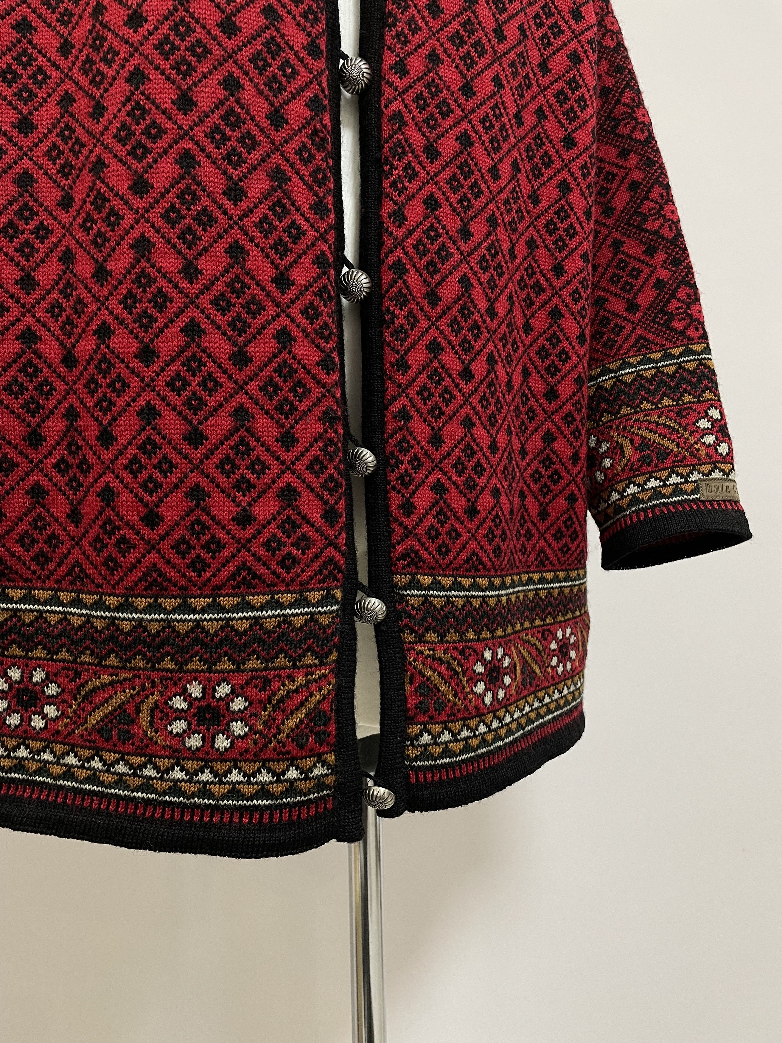 Dale Of Norway DALE OF NORWAY Casual Cardigan Wool Floral Sweater Button Size L / US 10 / IT 46 - 9 Thumbnail
