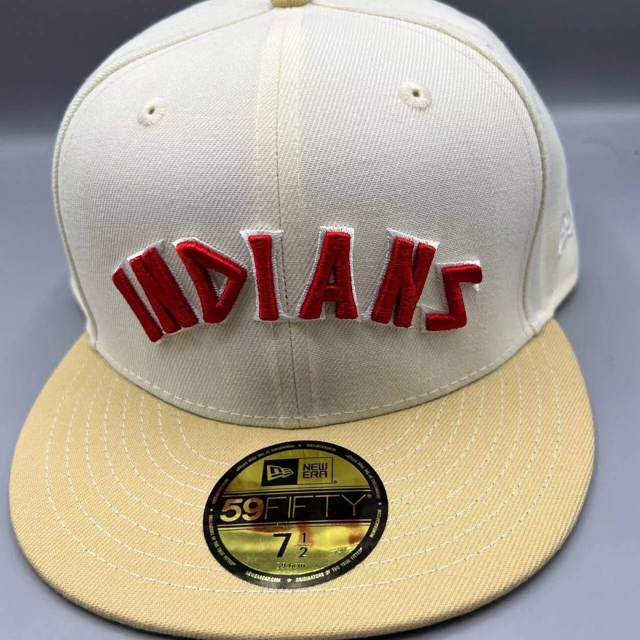 New Era Cleveland Guardians Hat Men 7 1/2 White MLB Fitted Cap New Size ONE SIZE - 1 Thumbnail