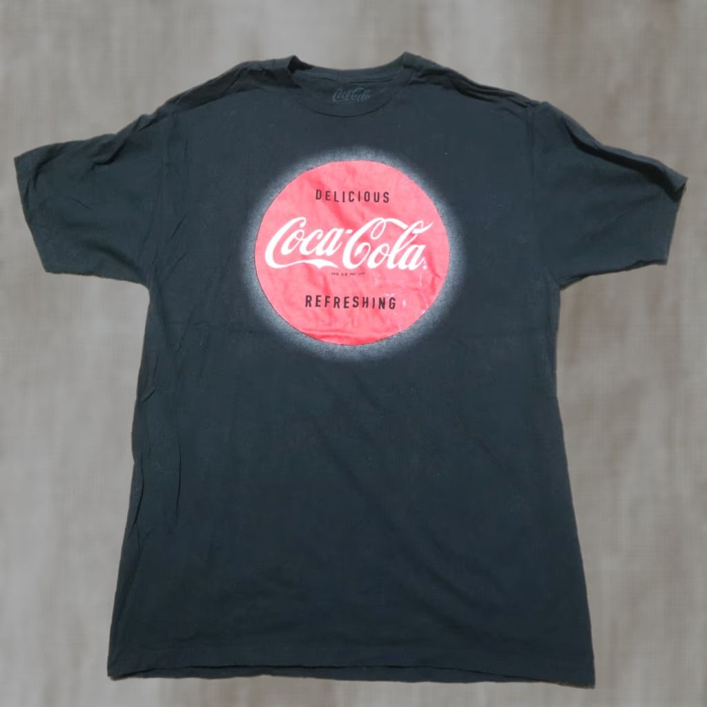 Vintage Coca Cola Shirt Black with Red Center Coke Logo Mens XL Shirt Size US XL / EU 56 / 4 - 1 Thumbnail