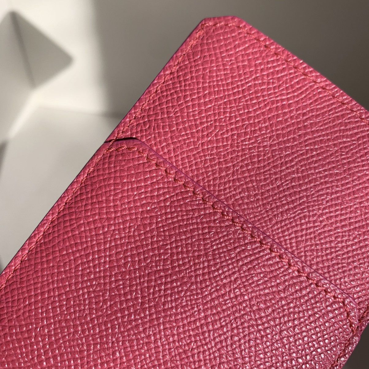 Burberry Burberry pink leather pouch with card slot Size ONE SIZE - 9 Thumbnail