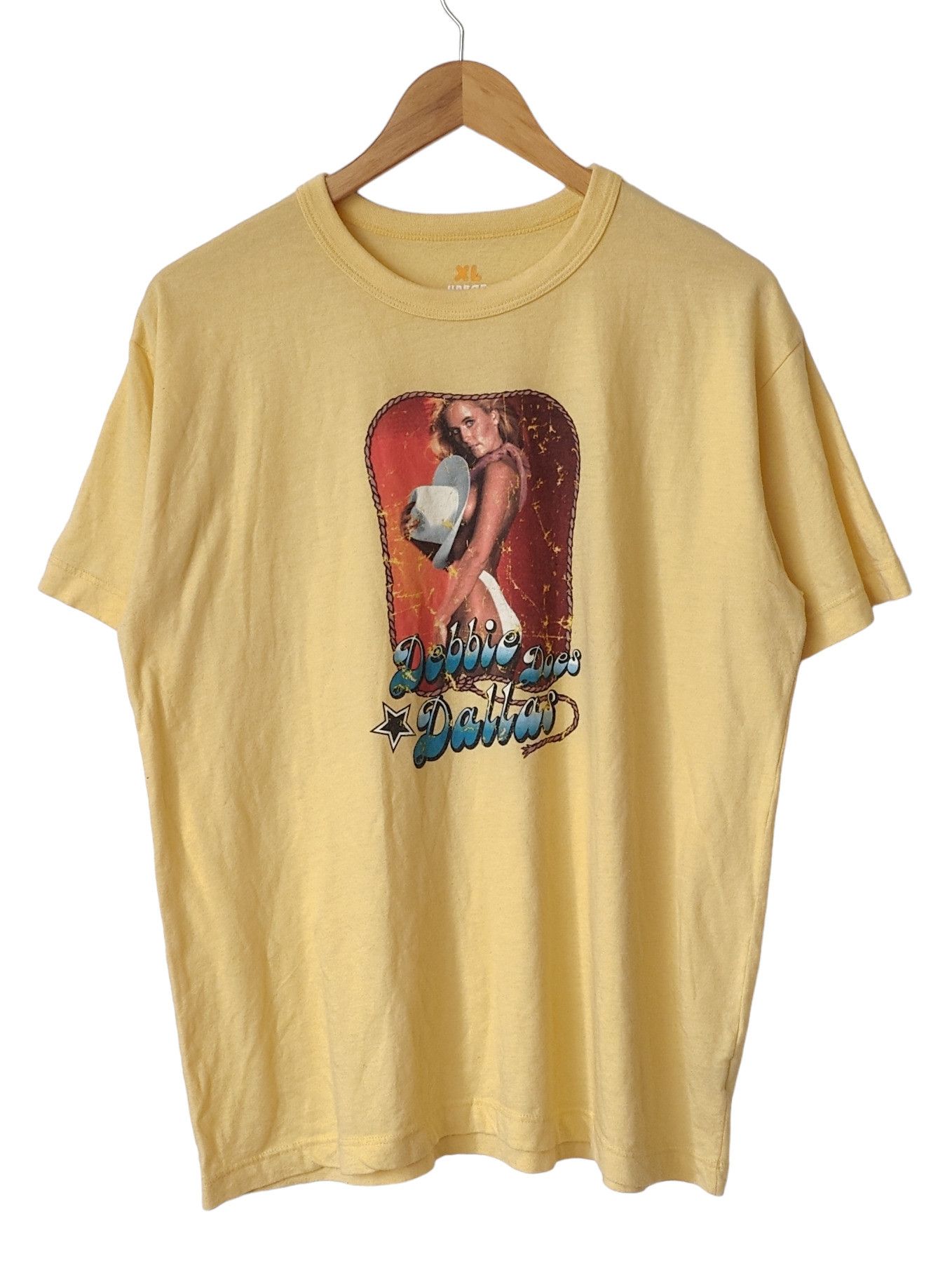 Hook-Ups × Vintage Debbie Does Dallas Porn Star VTG Tshirt Hook Ups style RARE Size US XL / EU 56 / 4 - 1 Thumbnail