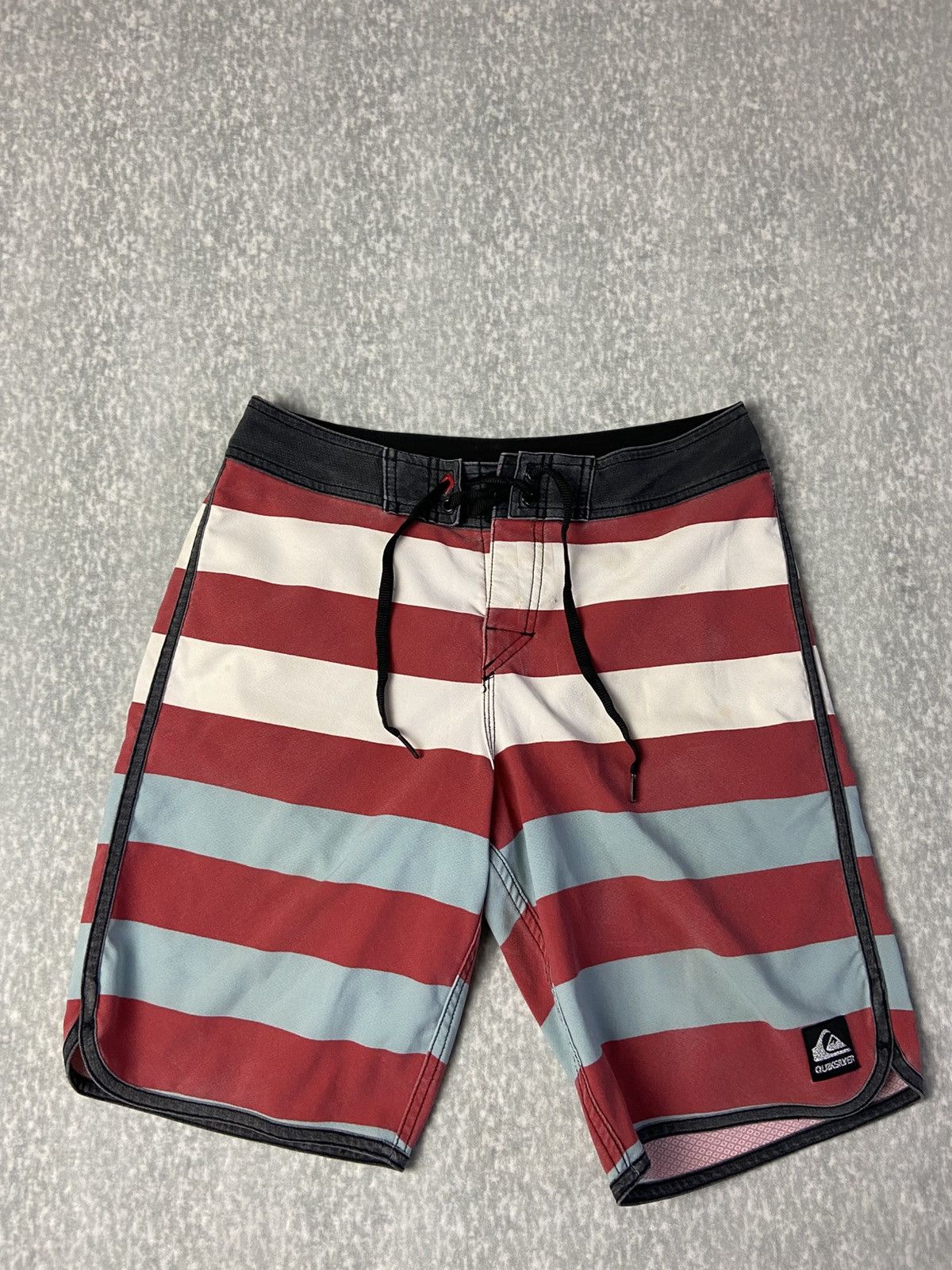 Quiksilver Retro Quiksilver Everyday Brigg Vee 20" Boardshorts Size US 29 - 1 Thumbnail