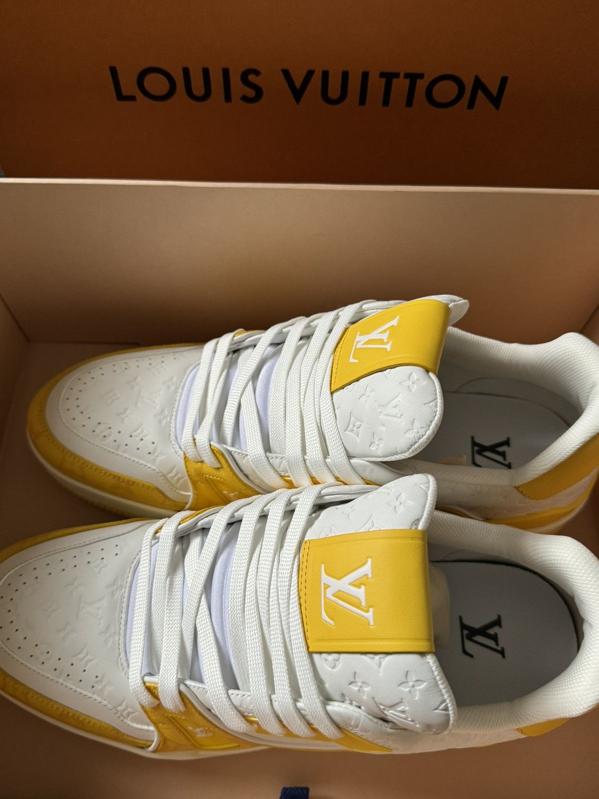 Louis Vuitton Louis Vuitton Trainer White Yellow Monogram Size US 10 / EU 43 - 7 Thumbnail