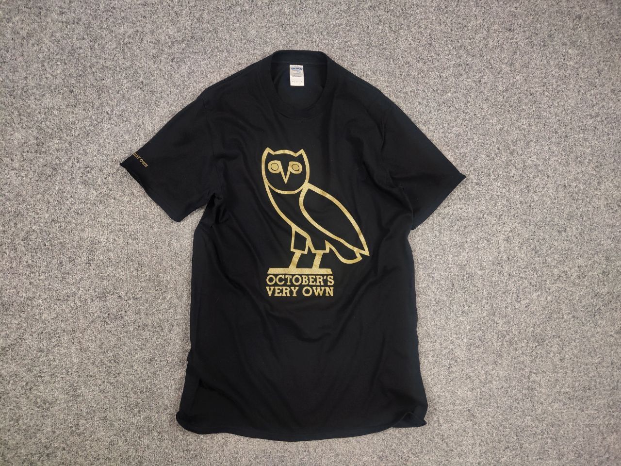 October's Very Own × Vintage October's Very Own x Drake Black Gold Logo shirt tee Size US M / EU 48-50 / 2 - 7 Thumbnail