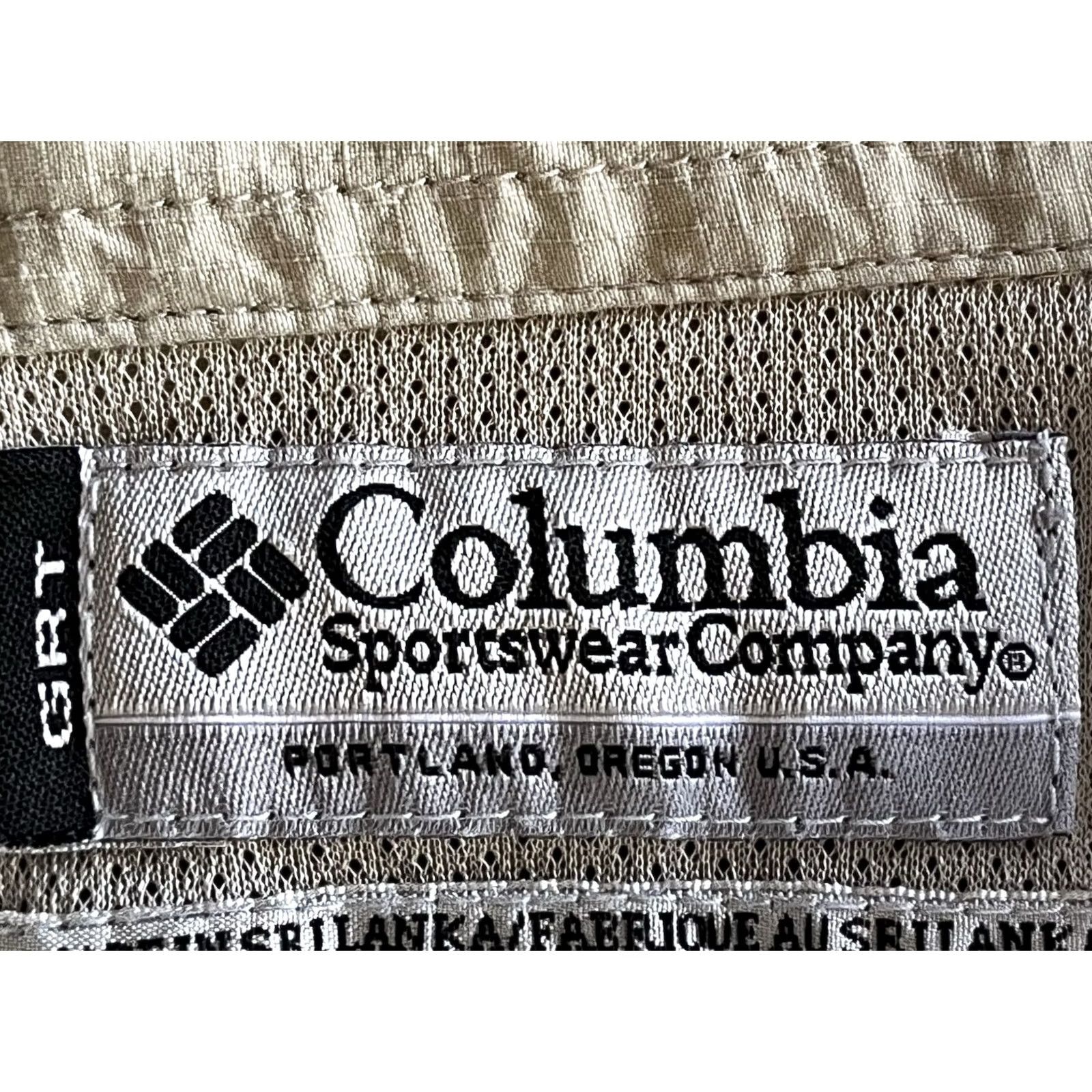 Vintage Columbia GRT Beige Long Sleeve Nylon Activewear Shirt Men L Beige Fishing Hiking Performance Collared Button-Down N/A Size US L / EU 52-54 / 3 - 6 Thumbnail