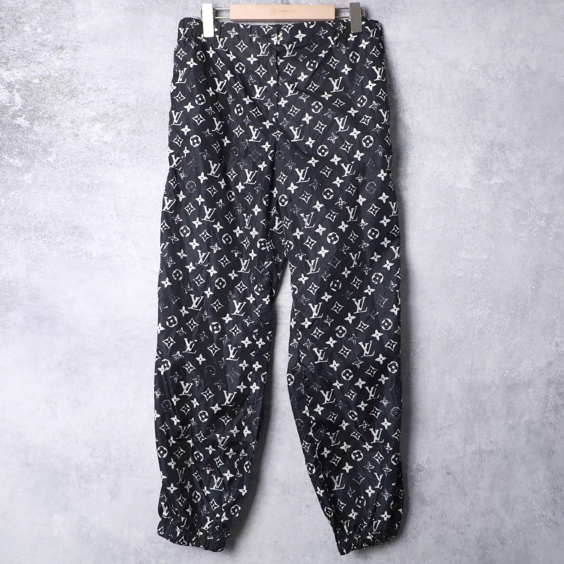 Louis Vuitton LV pants 40 Size 28" / US 6 / IT 42 - 1 Thumbnail