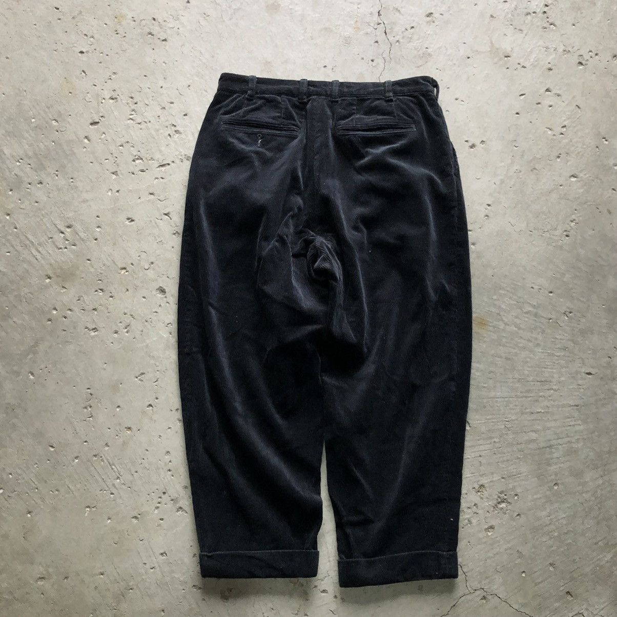 Beams Plus Beams 2Pleats Black Corduroy Pants Size US 32 / EU 48 - 4 Thumbnail
