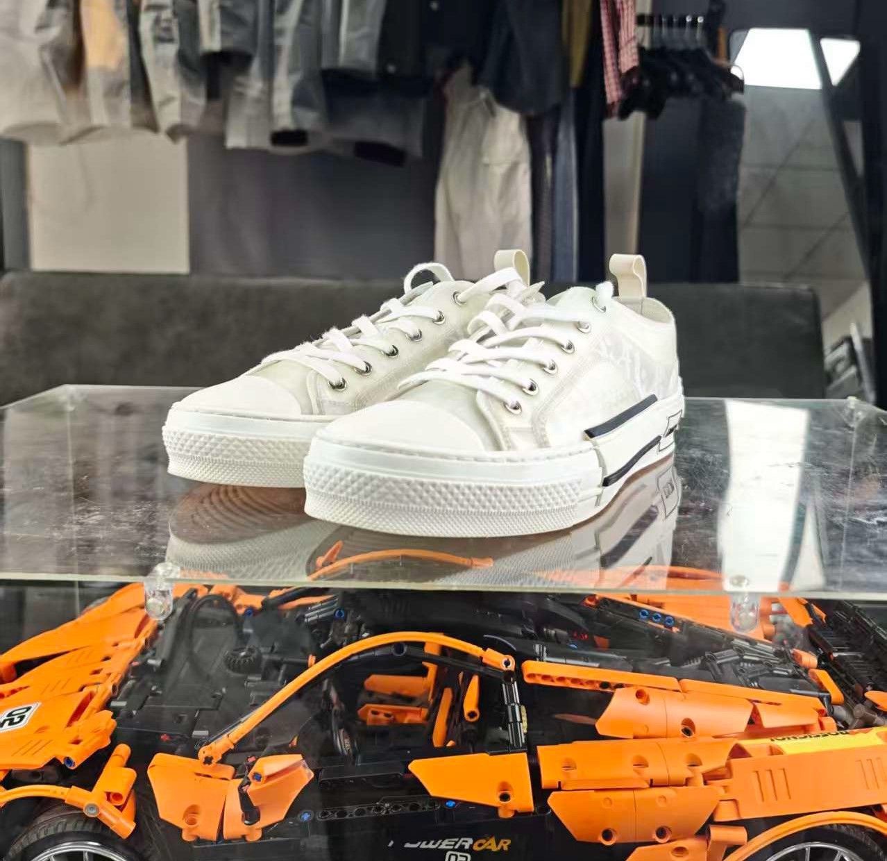 Dior Dior Limited White Lowtop Sneakers 9 Men Size US 8.5 / EU 41-42 - 1 Thumbnail