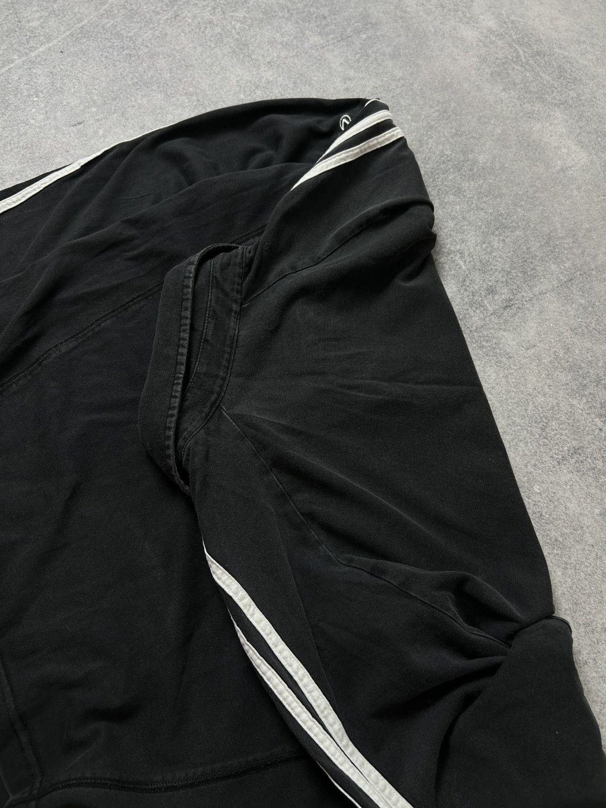 Adidas Vintage Adidas x AFL Collingwood long-sleeved mens Size US L / EU 52-54 / 3 - 6 Thumbnail