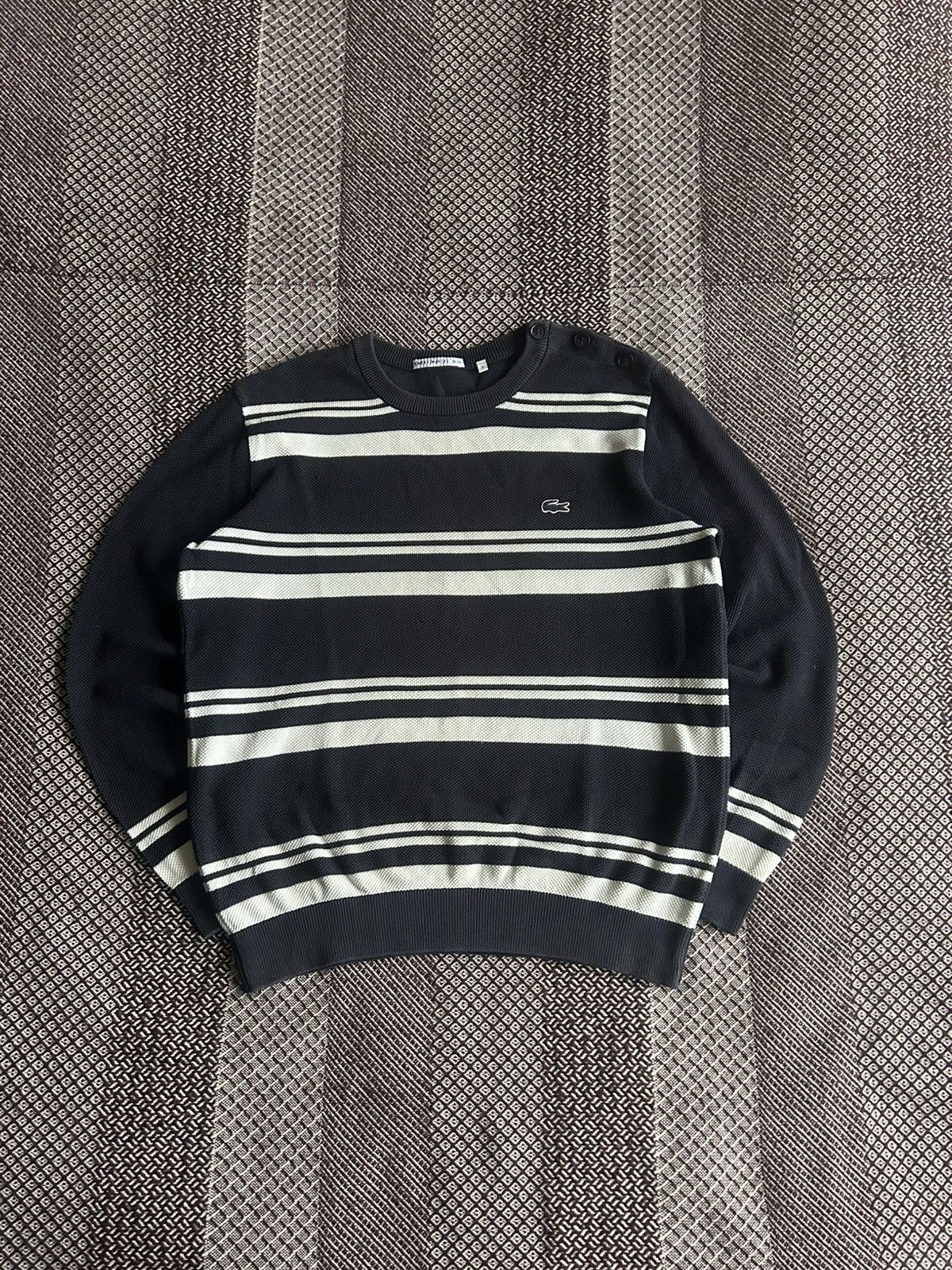 Lacoste Vintage Lacoste Solid Style Crewneck Sweater Mens Size 5 / L Size US L / EU 52-54 / 3 - 1 Thumbnail