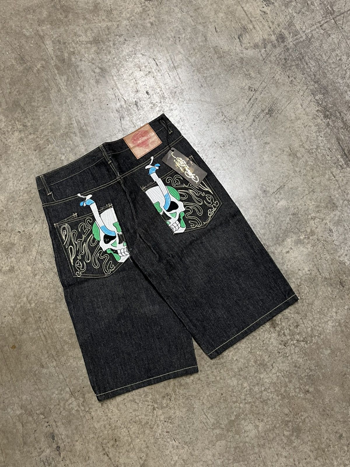 Ed Hardy × Vintage Ed hardy y2k baggy fit embroidered jorts skull rare skater Size US 36 / EU 52 - 2 Thumbnail