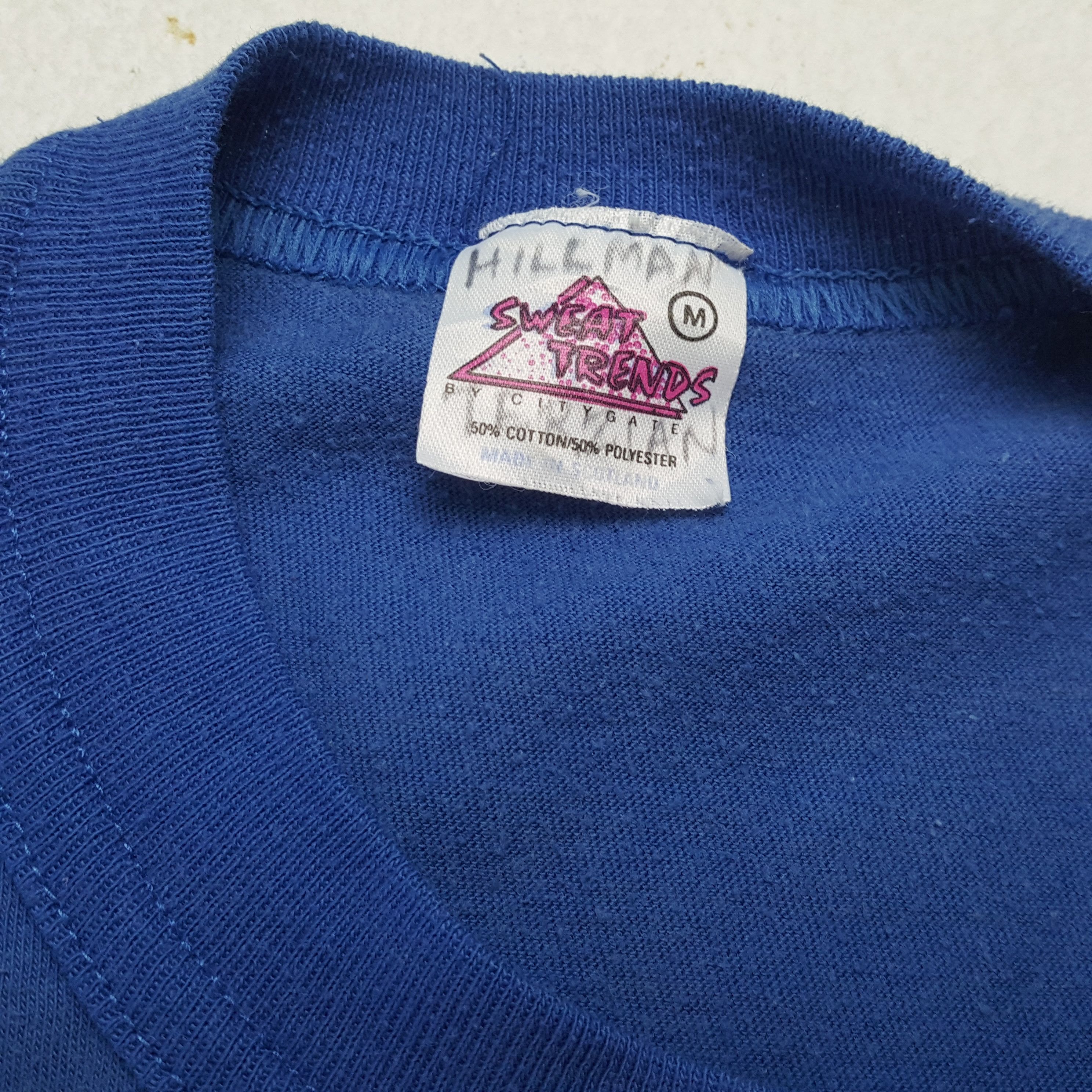 Vintage UNIVERSITY CAMBRIGDE Tshirt Vintage Logo Design Size US M / EU 48-50 / 2 - 6 Thumbnail