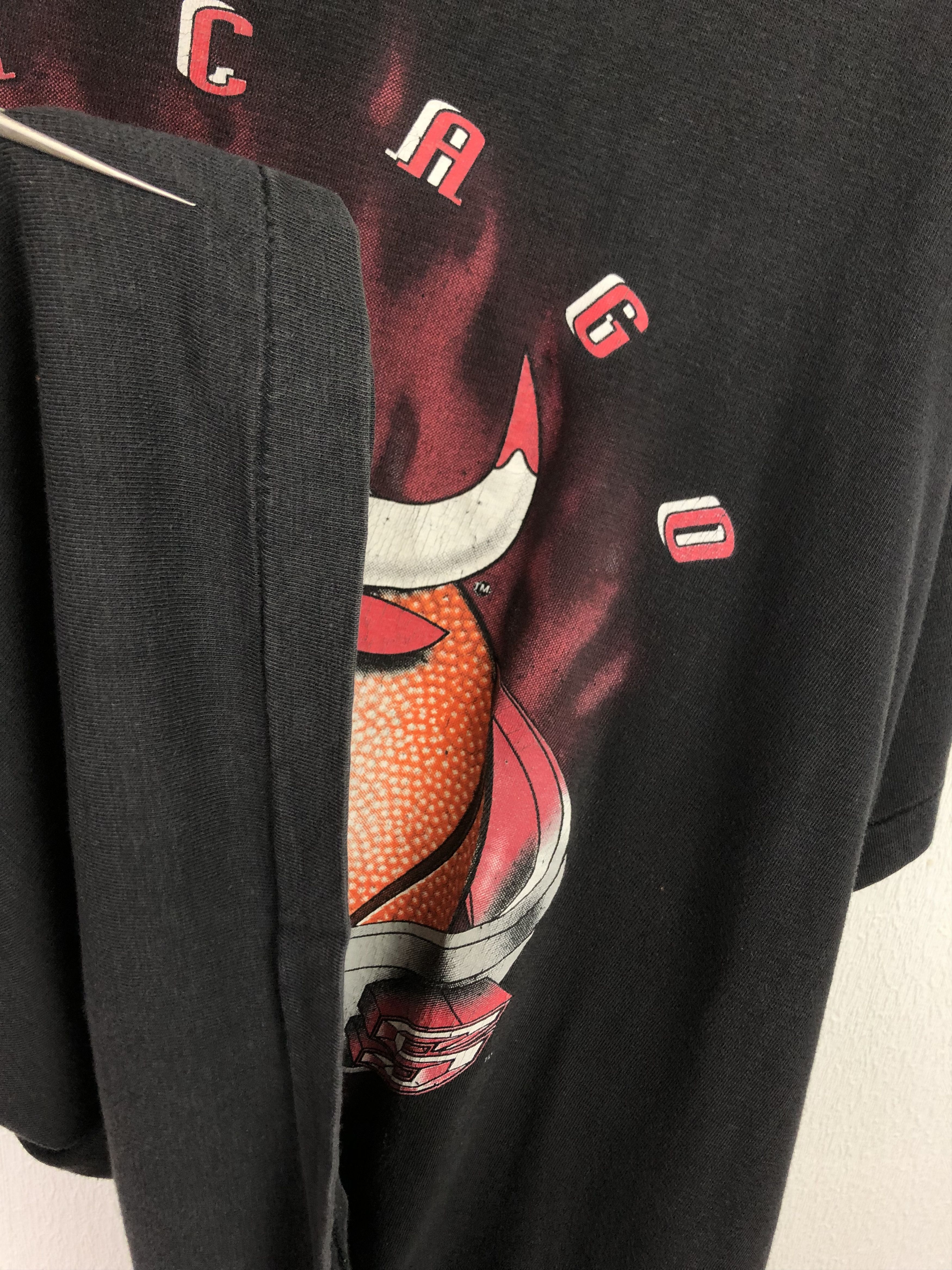 NBA Vintage NBA Chicago Bulls Shirt Over Print Jersey Tee Black Size US L / EU 52-54 / 3 - 7 Thumbnail