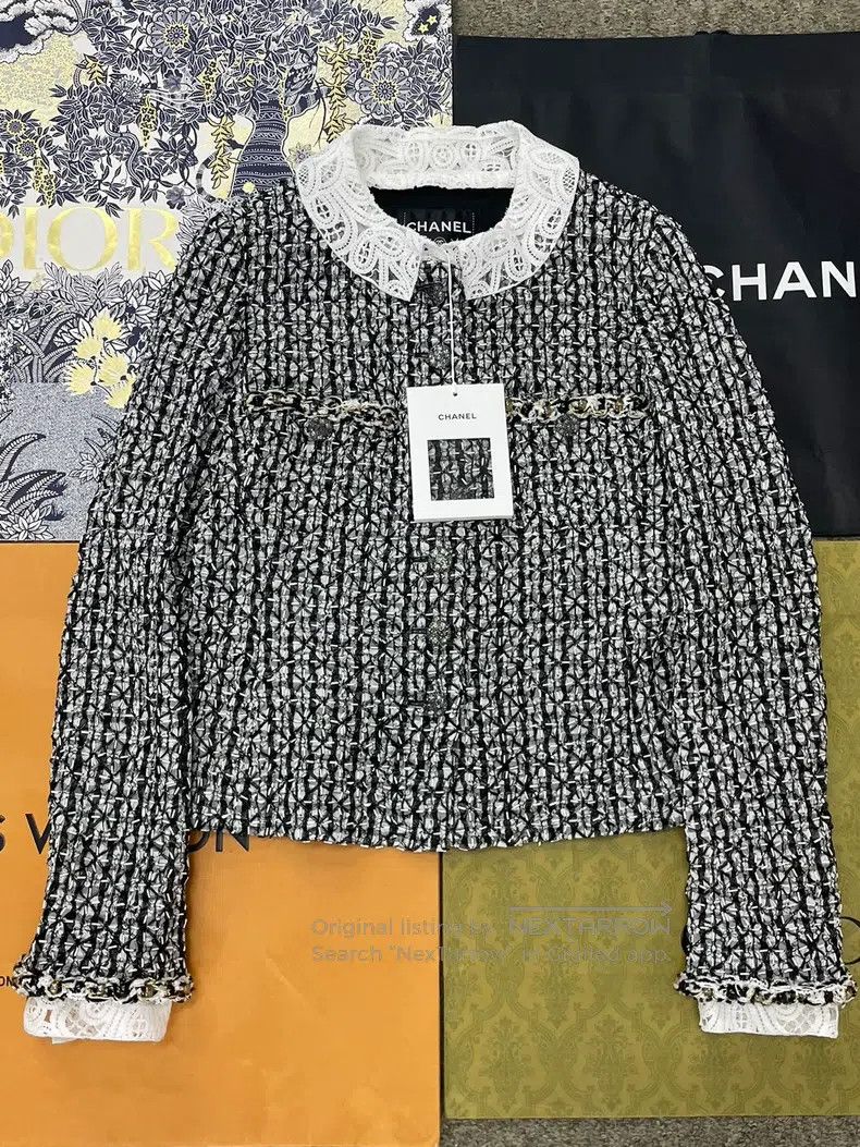 Chanel Chanel Black and white plaid heavy-weight beaded two-pocke Size XS / US 0-2 / IT 36-38 - 1 Thumbnail