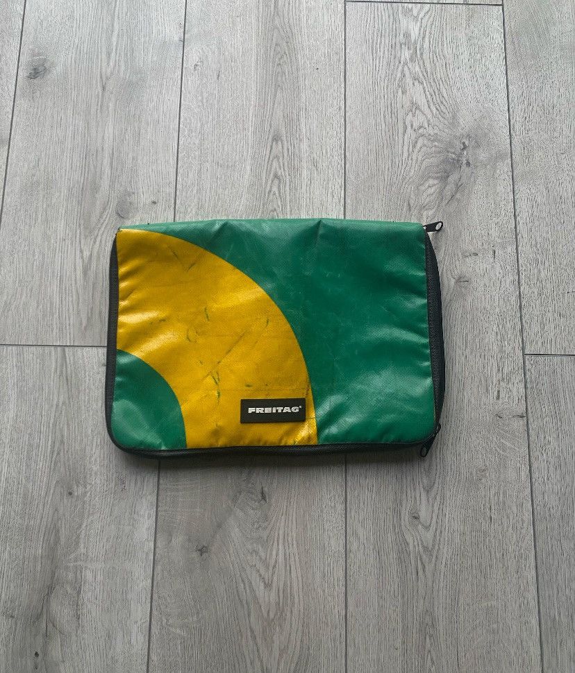 Vintage Freitag Re-cycle Macbook Case Eco Rare
