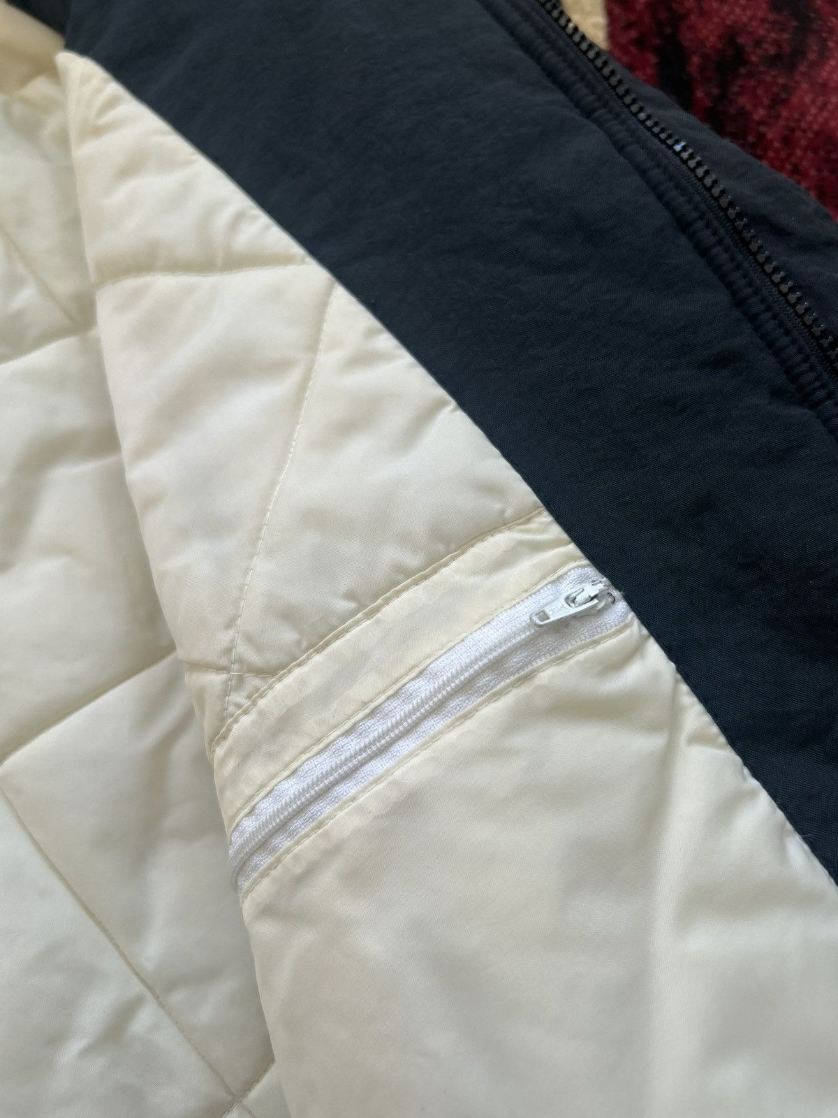 Apex One Vintage 90s Apex One Oakland Raiders Shark Tooth Jacket Size US XL / EU 56 / 4 - 22 Thumbnail