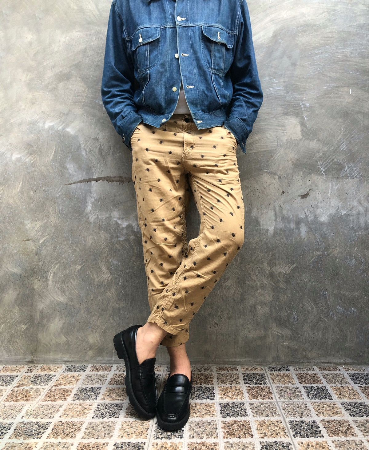 Undercover Undercoverism Bug’s Printed Ankle Pants Size US 30 / EU 46 - 1 Thumbnail