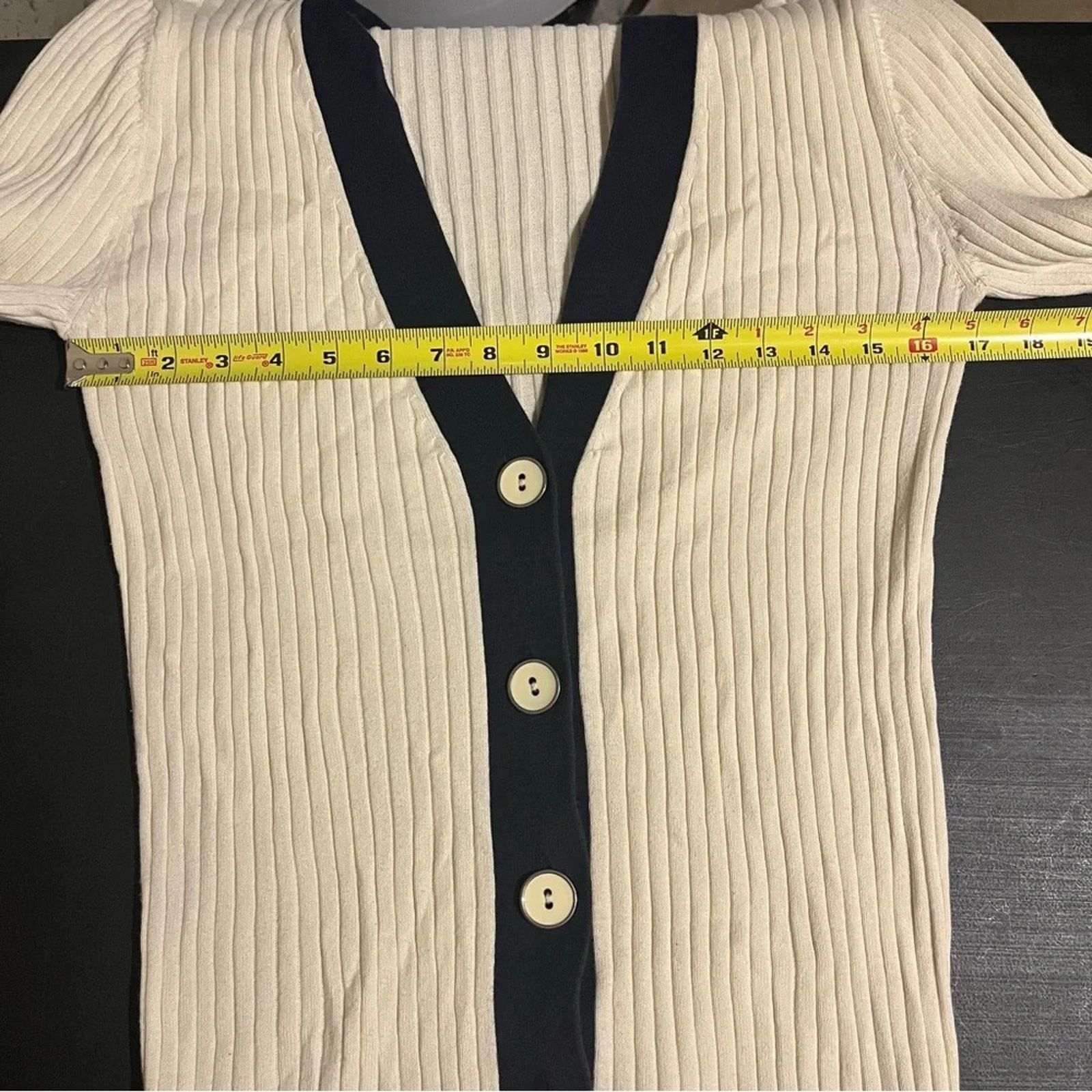 Old Navy Old Navy Size L Beige Navy Grandpa Sweater Long Cardigan Size L / US 10 / IT 46 - 7 Thumbnail
