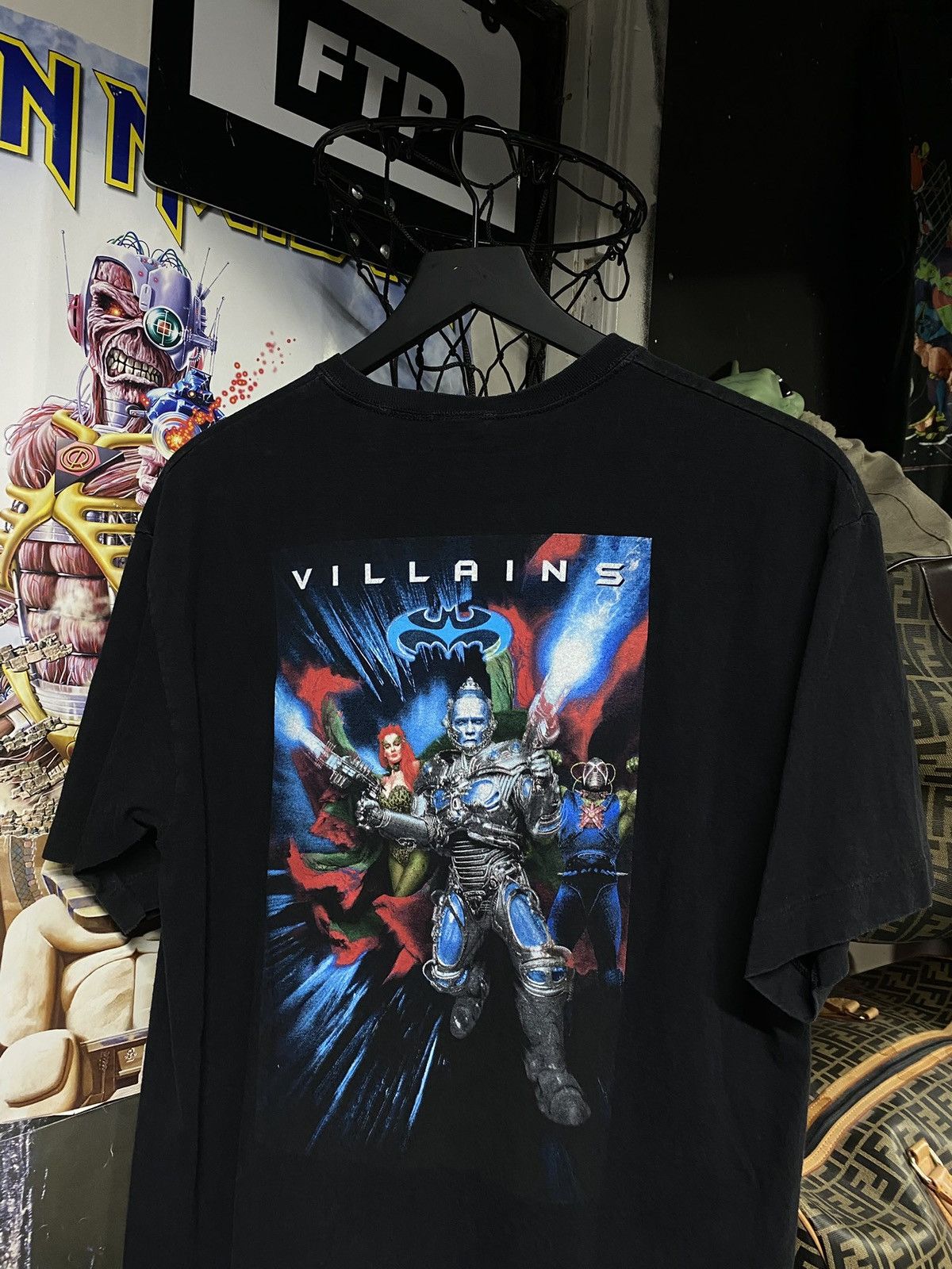 Vintage Vintage 90’s Batman & Robin Movie Promo Tee Size Large Size US L / EU 52-54 / 3 - 8 Thumbnail