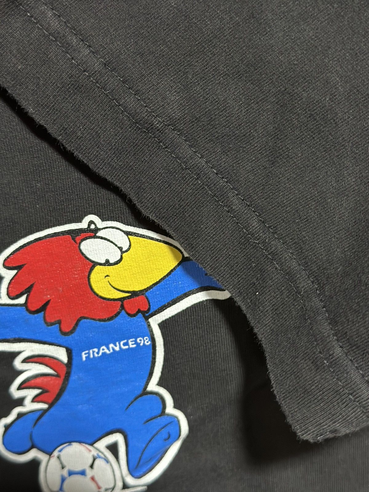 Vintage Vintage Fifa World Cup France Faded Tee Size US M / EU 48-50 / 2 - 6 Thumbnail