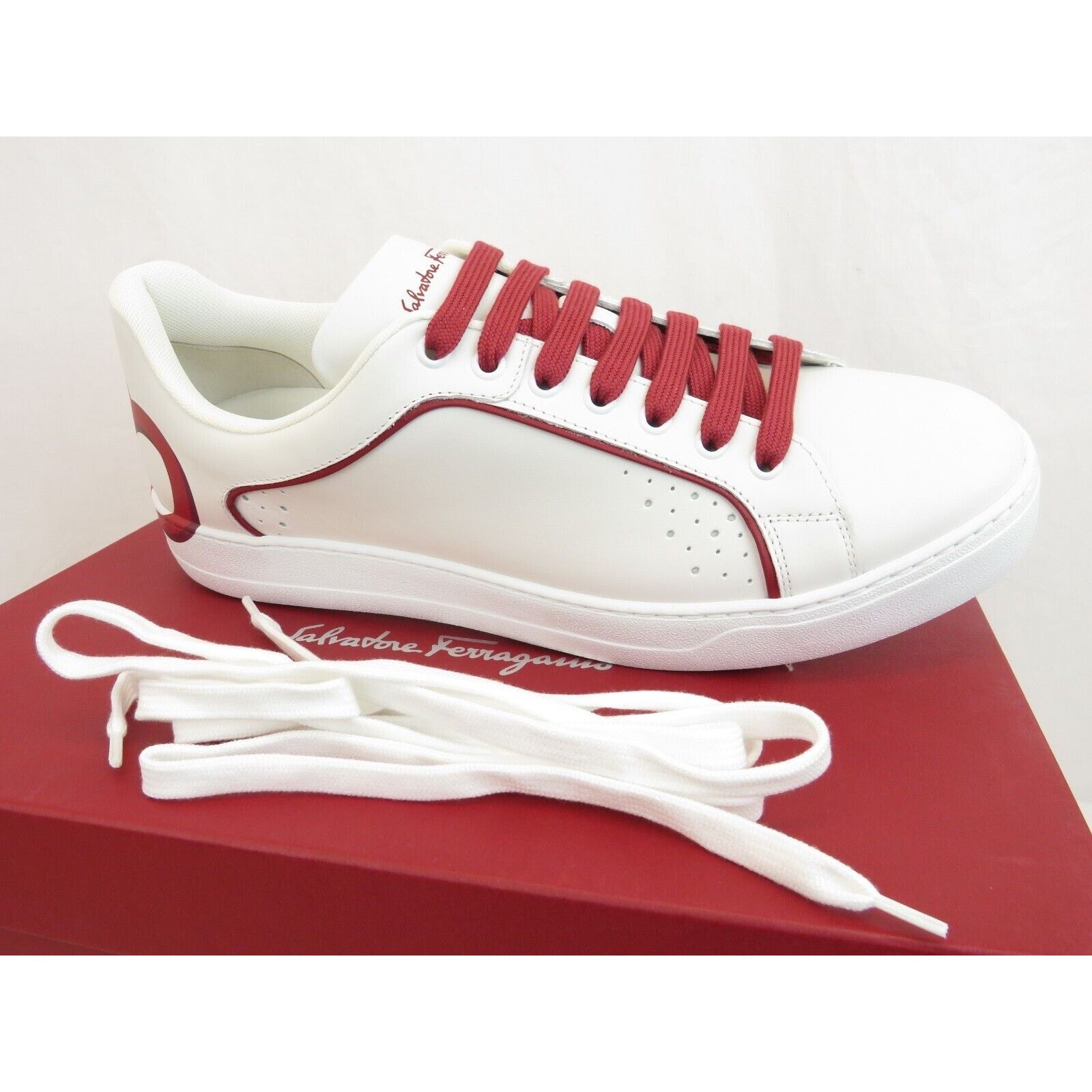 Salvatore Ferragamo FERRAGAMO MANHATTAN WHITE LEATHER GANCINI LOGO SNEAKER 10.5 Size US 11.5 / EU 44-45 - 5 Thumbnail