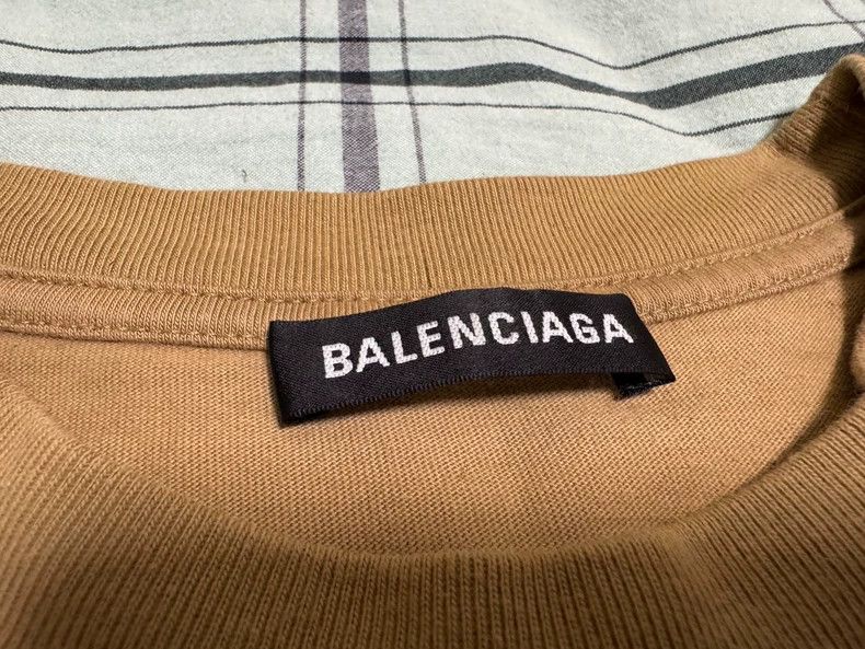 Balenciaga Balenciaga Khaki Mailbox Small Letter Logo Tee Short Sleev Size US L / EU 52-54 / 3 - 3 Thumbnail