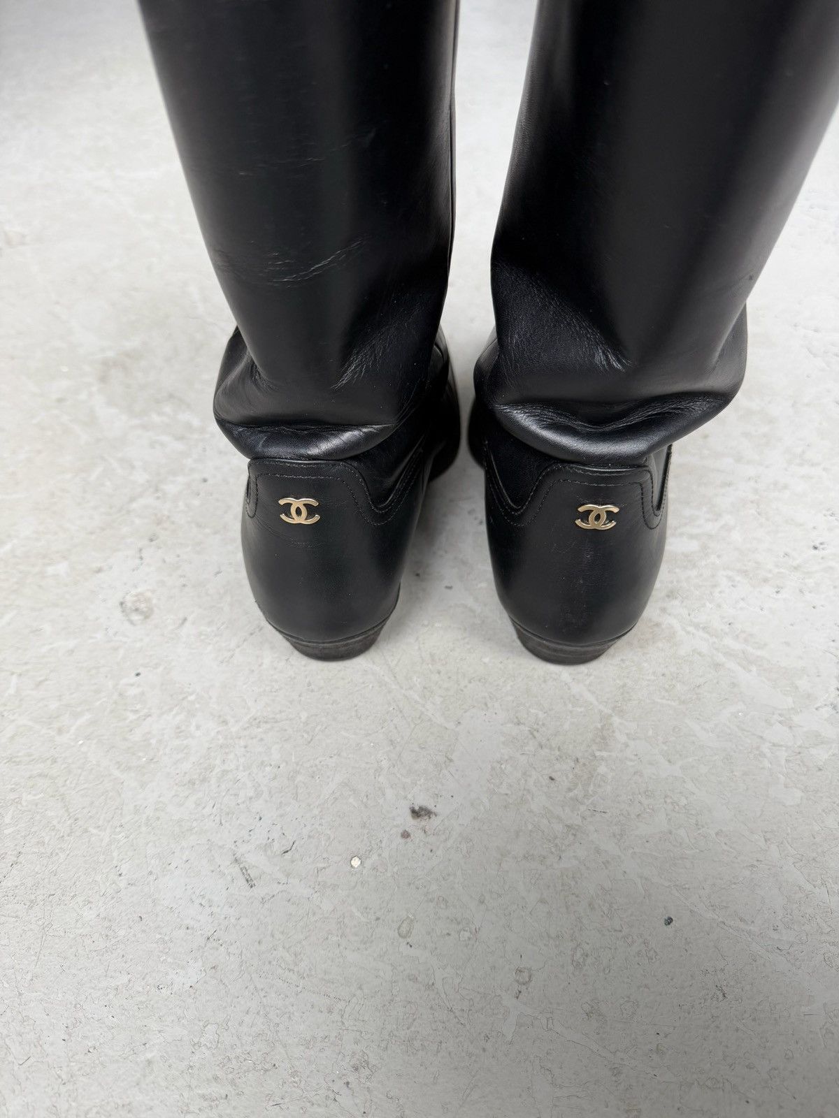 Chanel Chanel Interlocking CC Logo Black Leather Boots Size US 7.5 / EU 40-41 - 4 Thumbnail