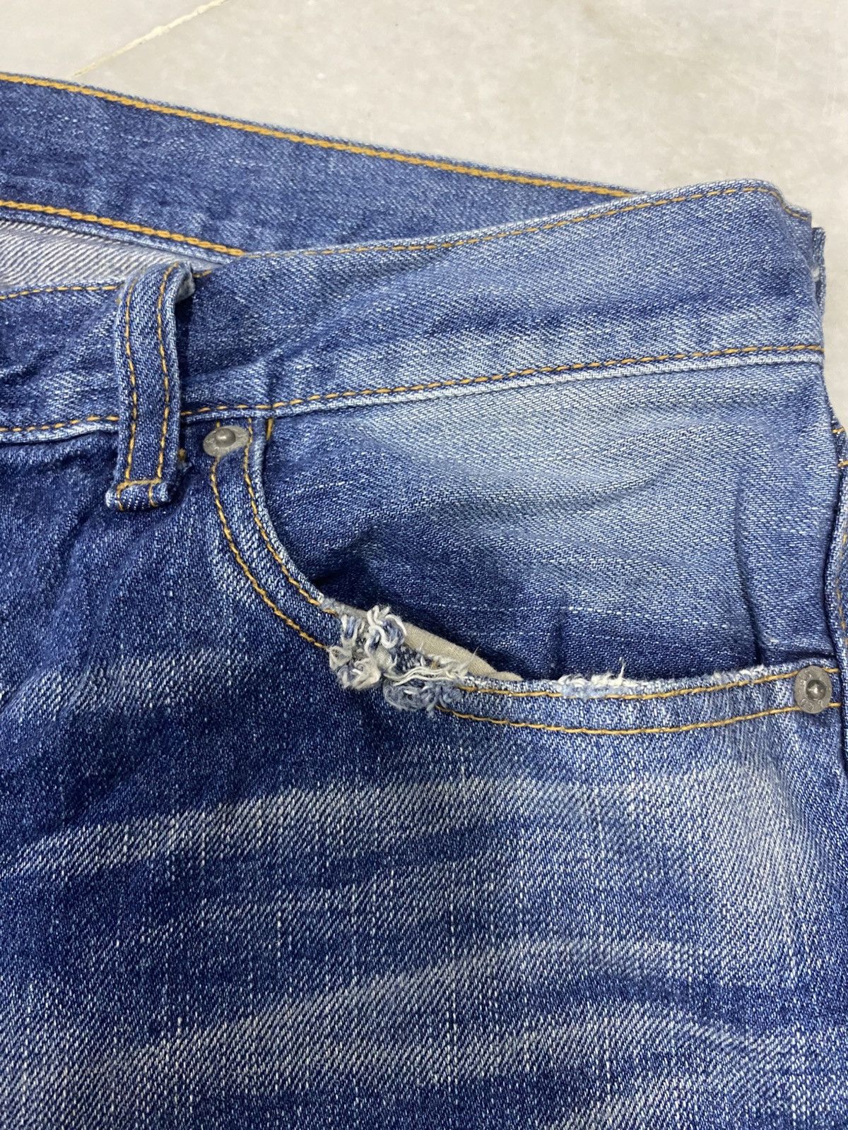 Levi's Size 32x30 Vintage Levis 505 Distressed Jeans Faded Pants Size US 32 / EU 48 - 5 Thumbnail
